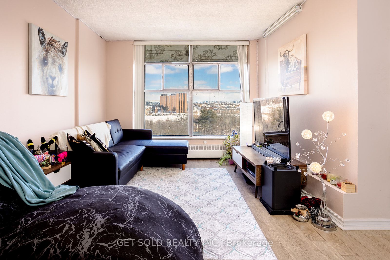 #1109 - 335 Driftwood Avenue Property Photo 1