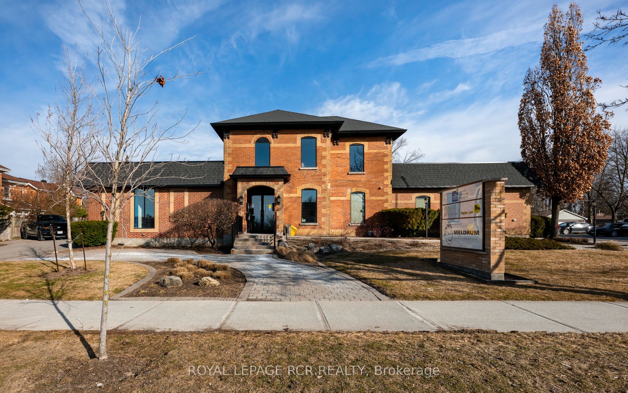273 Broadway Property Photo