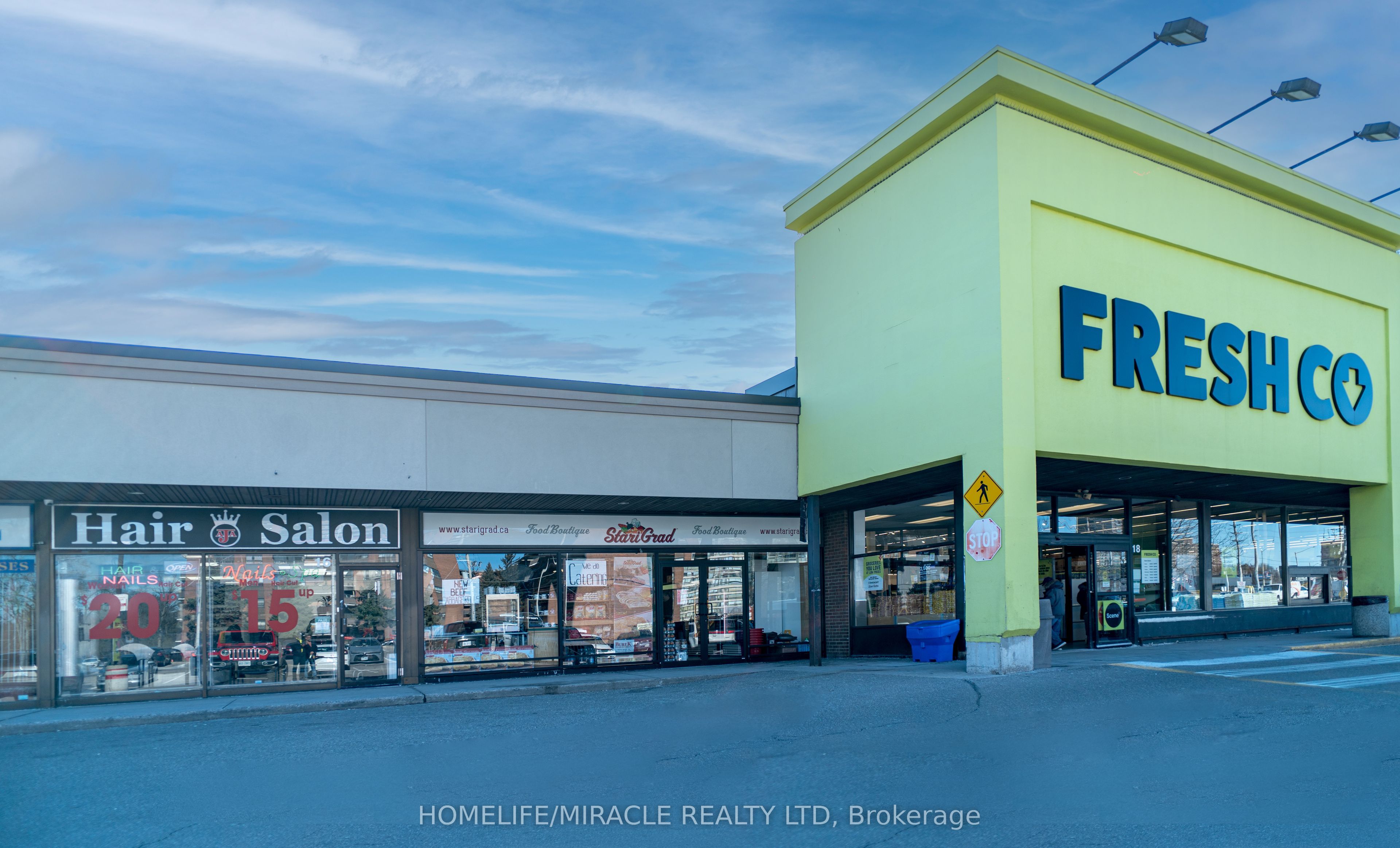 #17 - 2500 Hurontario Street Property Photo 2
