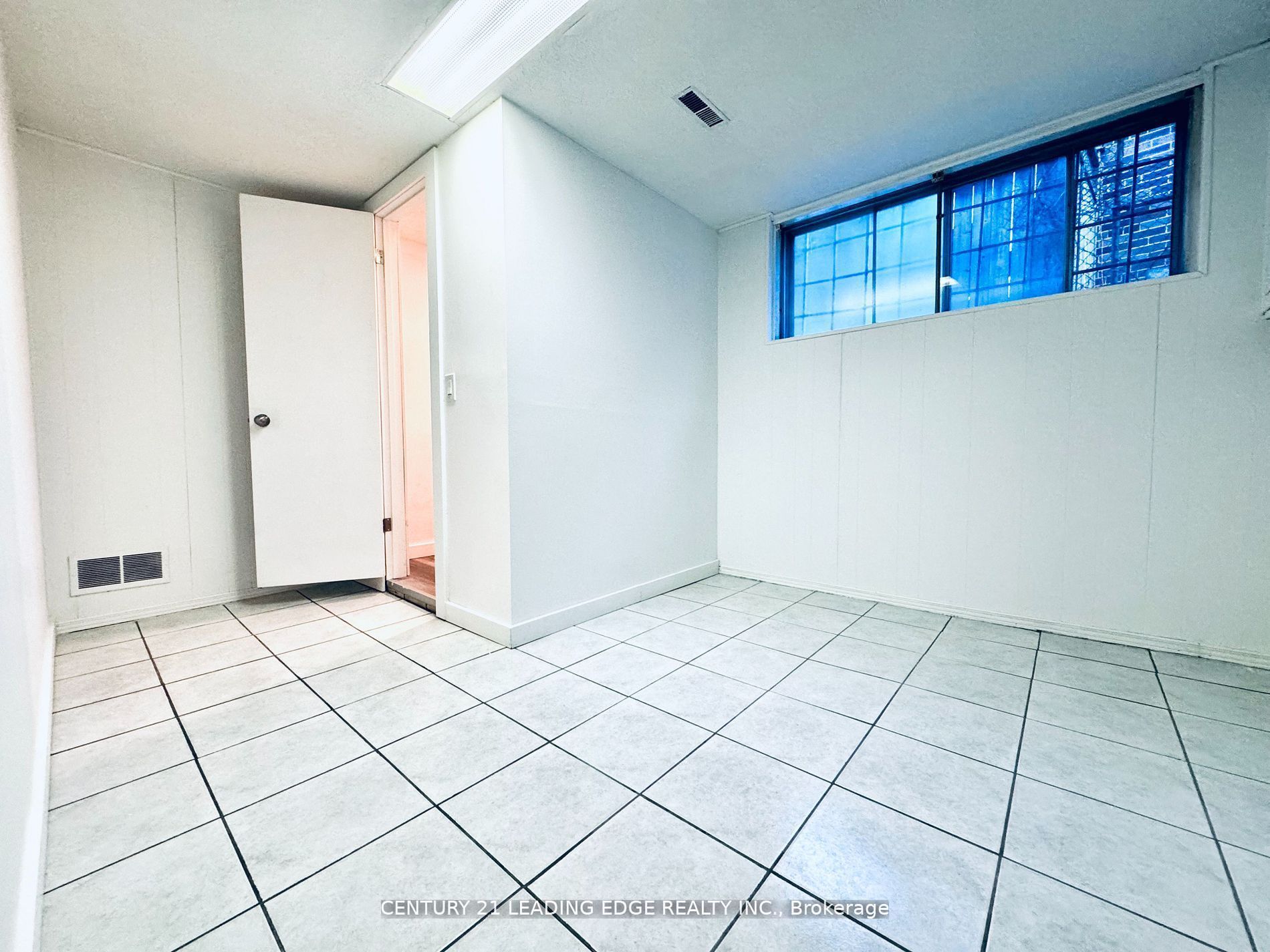 3651 Broomhill Crescent Property Photo 27