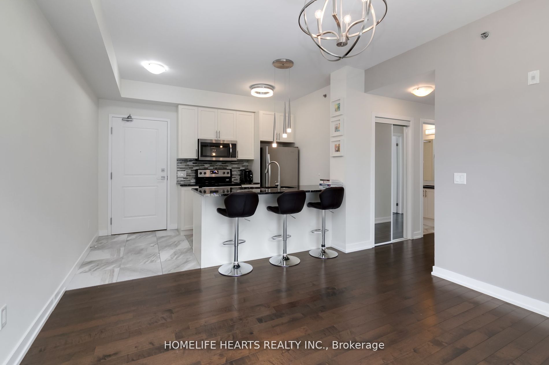 #303 - 2486 Old Bronte Road Property Photo 13