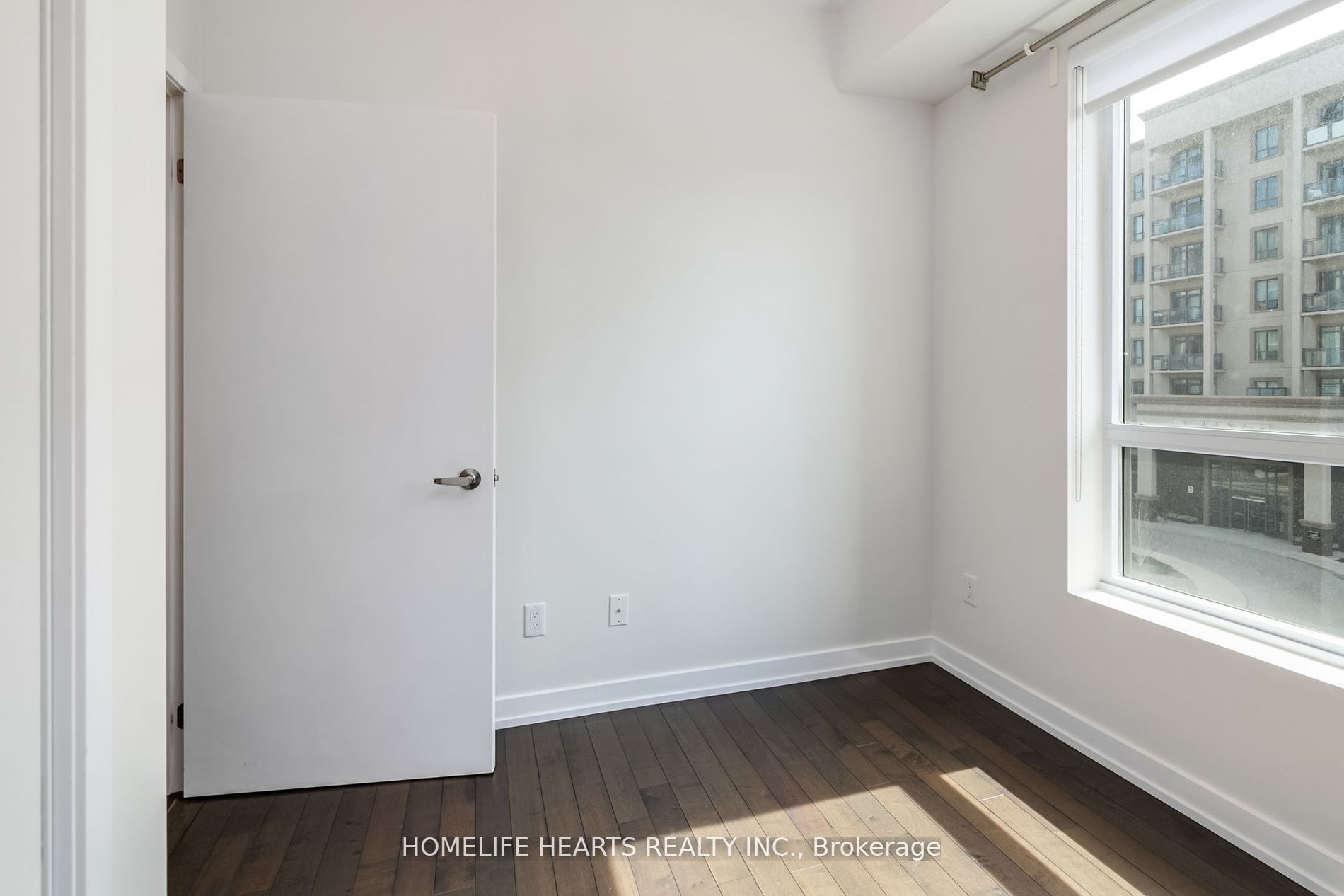 #303 - 2486 Old Bronte Road Property Photo 26