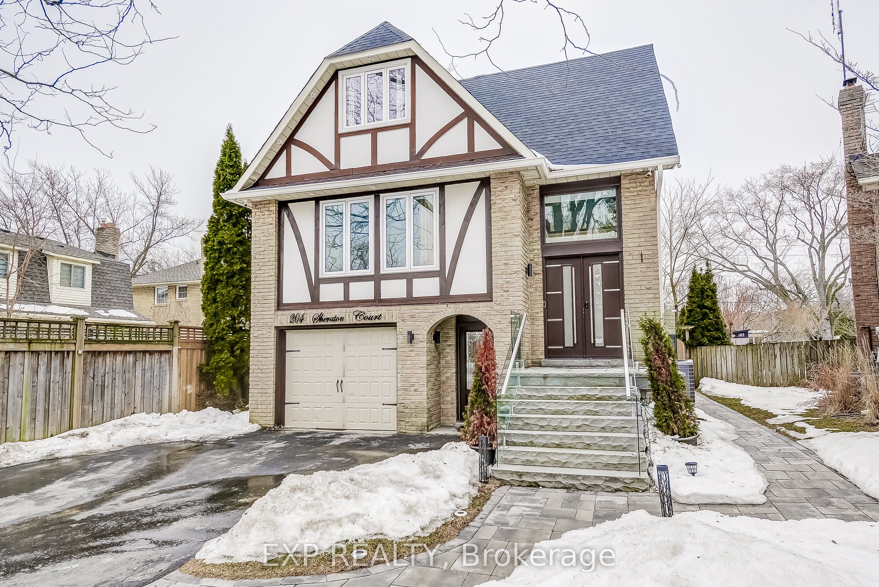 204 Sheraton Court Property Photo