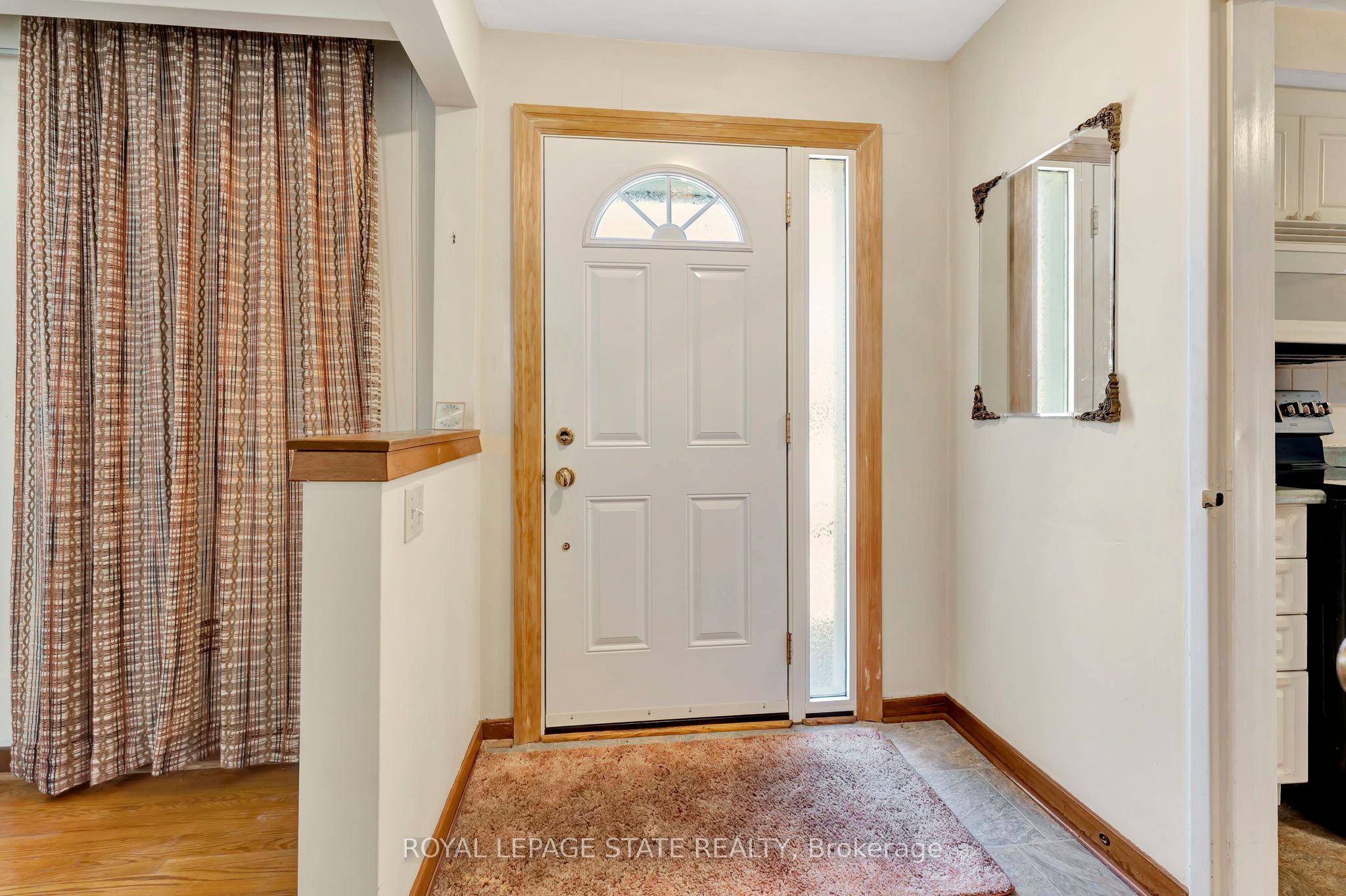 429 Norrie Crescent Property Photo 5