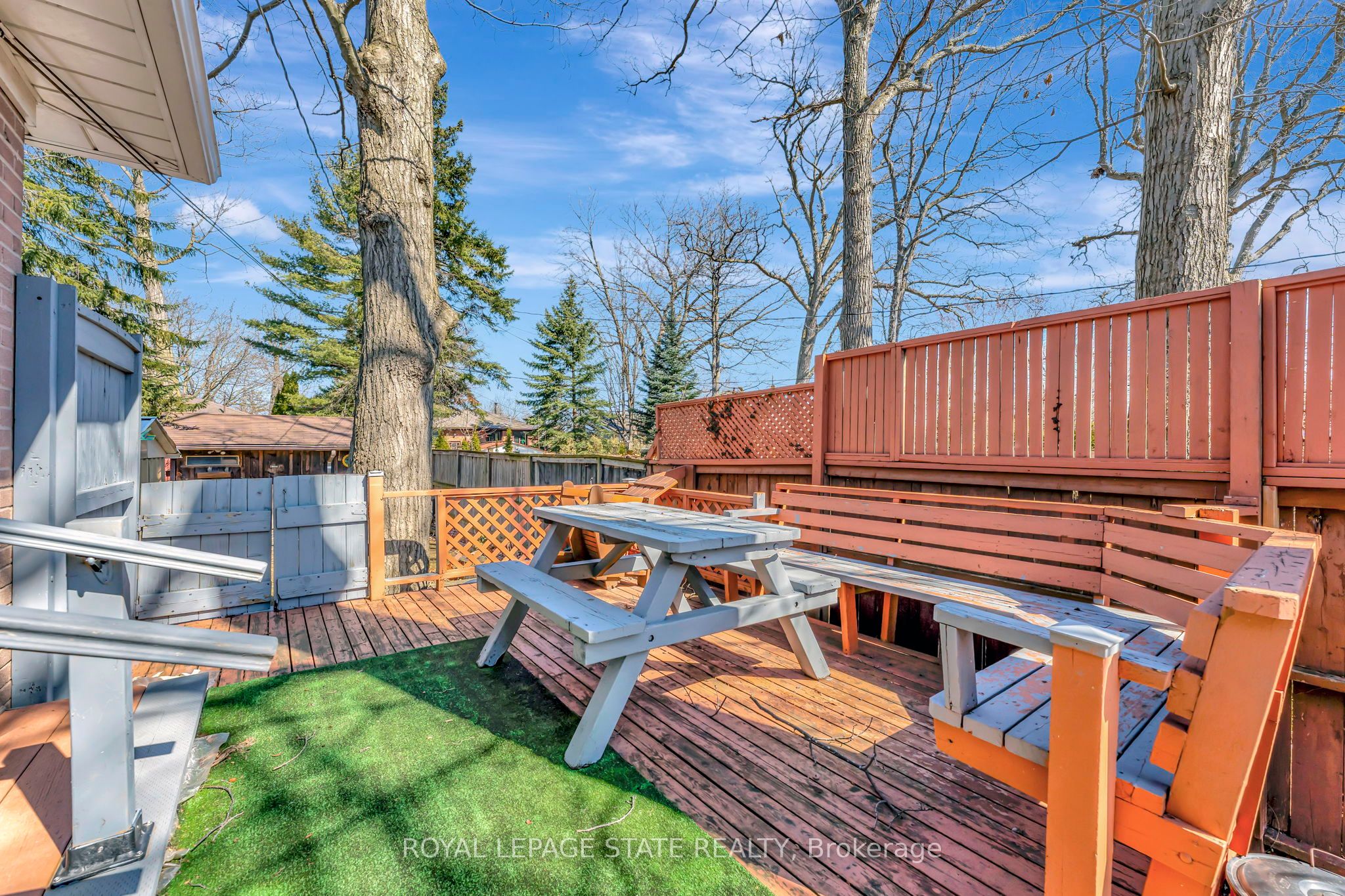 429 Norrie Crescent Property Photo 27