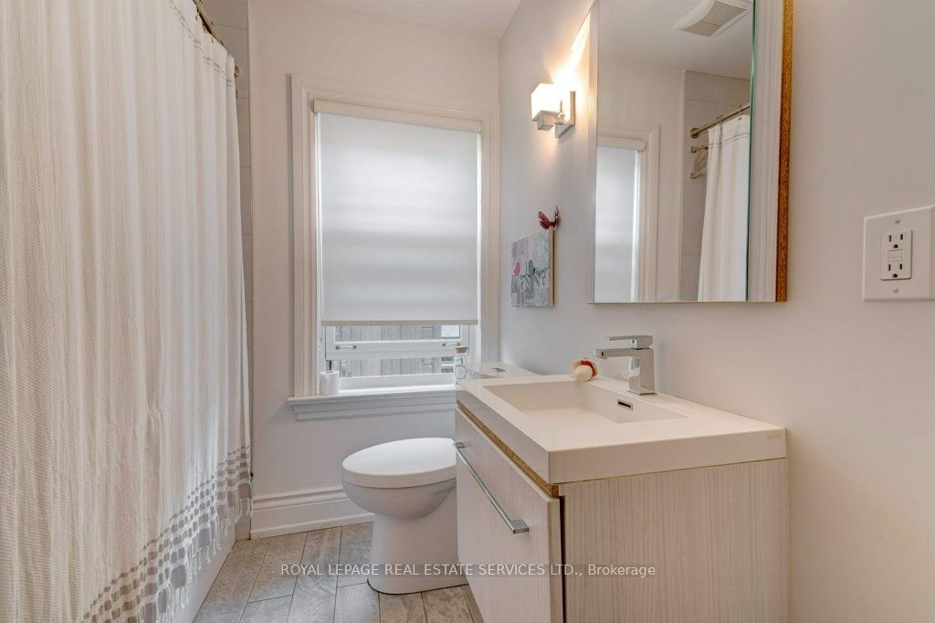 81 Chartwell Road Property Photo 34