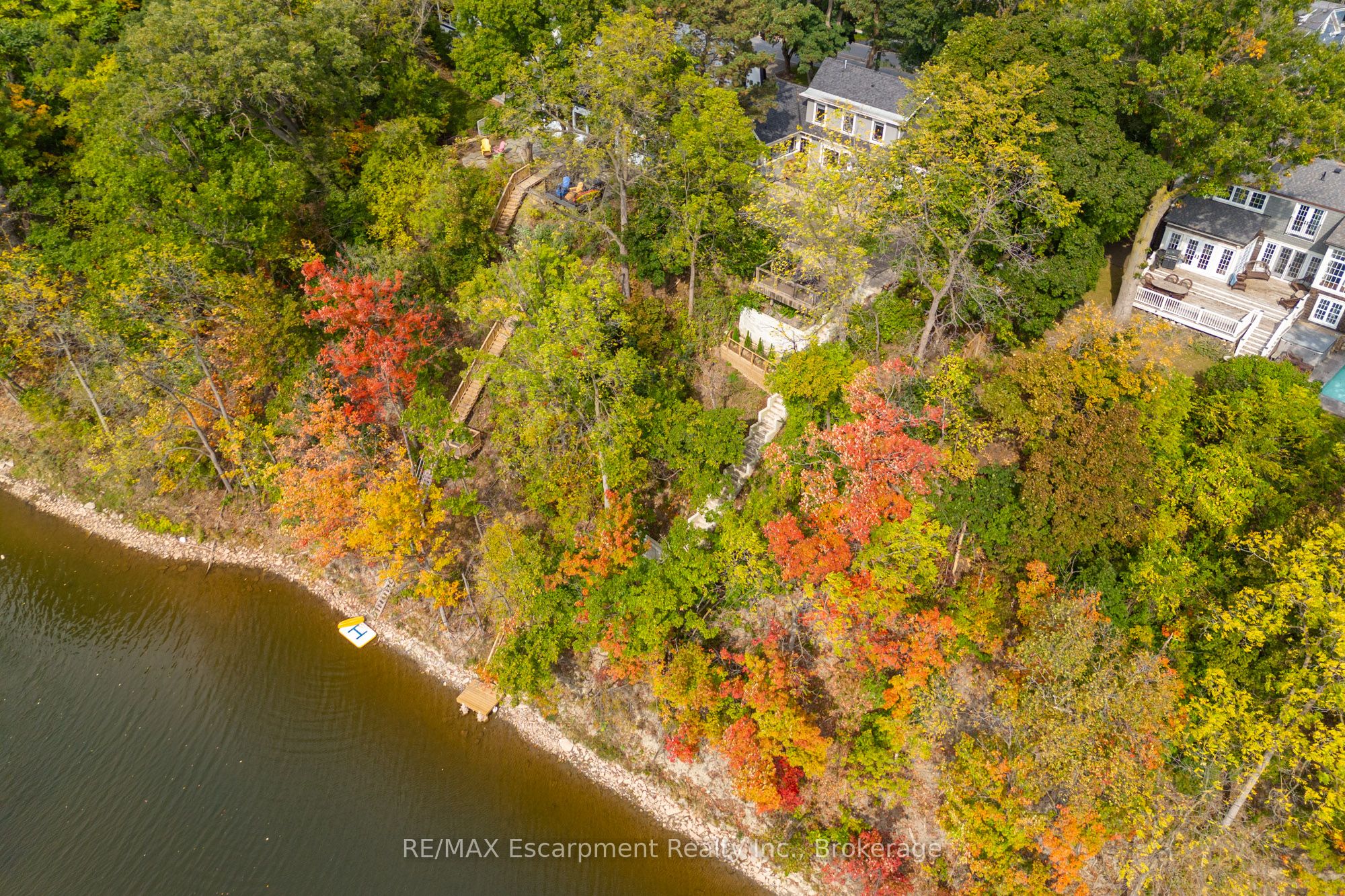 416 Trafalgar Road Property Photo
