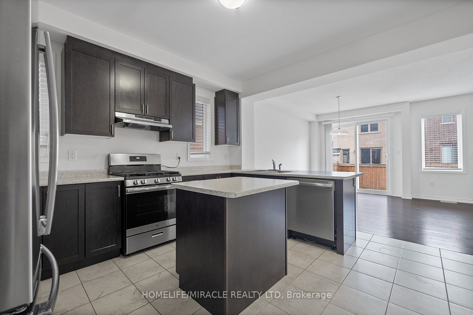 569 Fir Court Property Photo 6