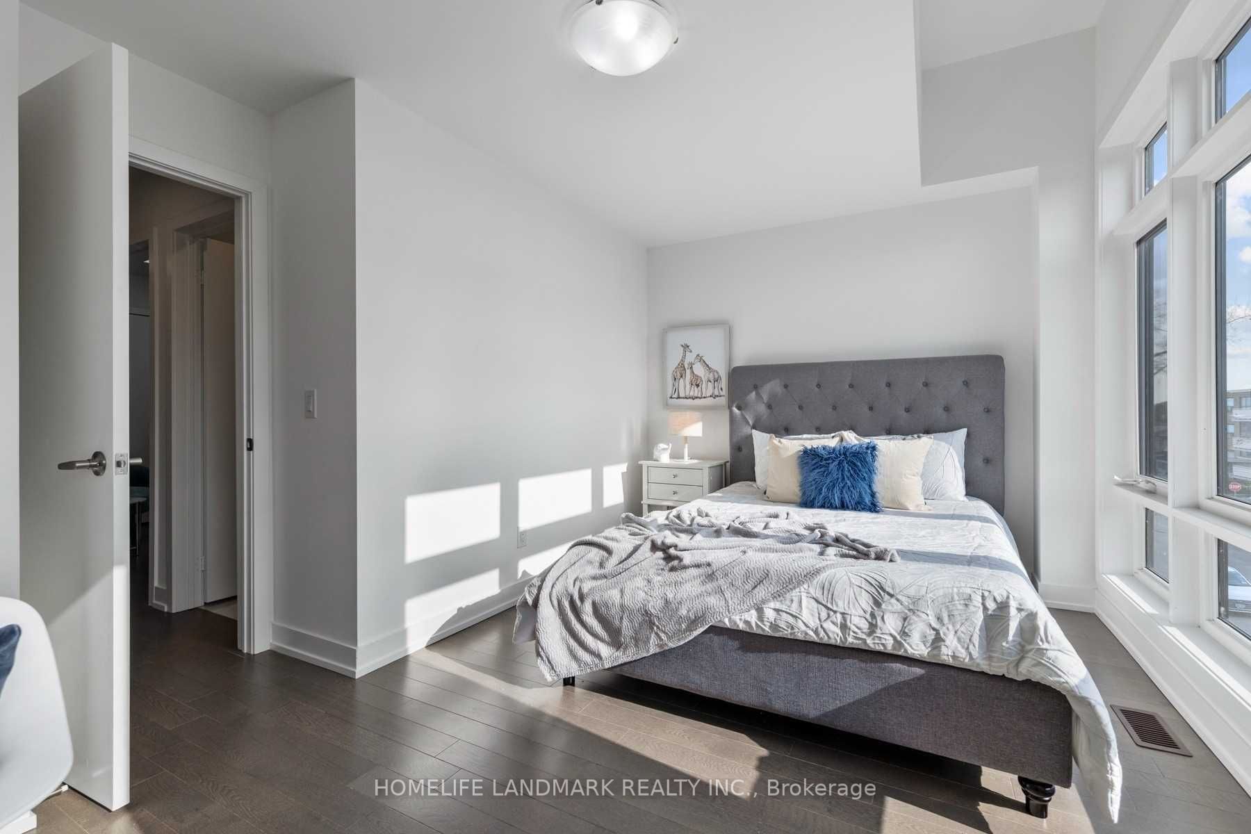 609c Harvie Avenue Property Photo 33