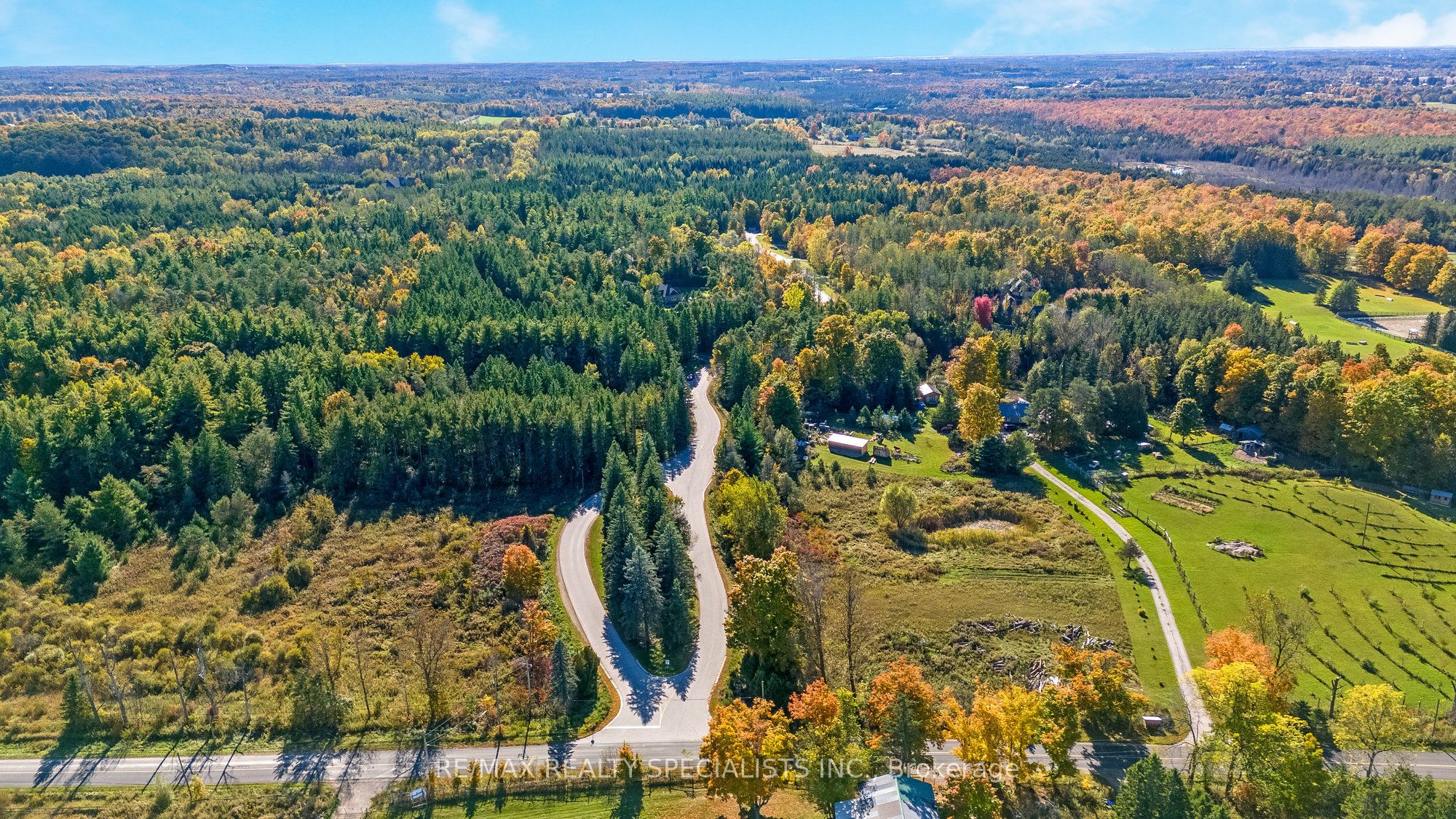 4320 Random Acres Road Property Photo 3