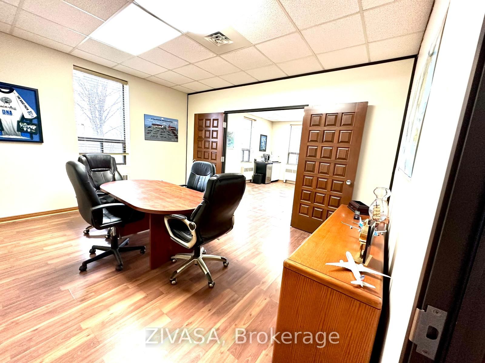 #204 - 211 Watline Avenue Property Photo 6