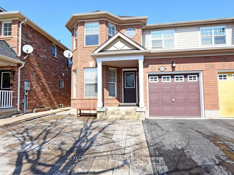 1058 Bowring Cres Property Photo