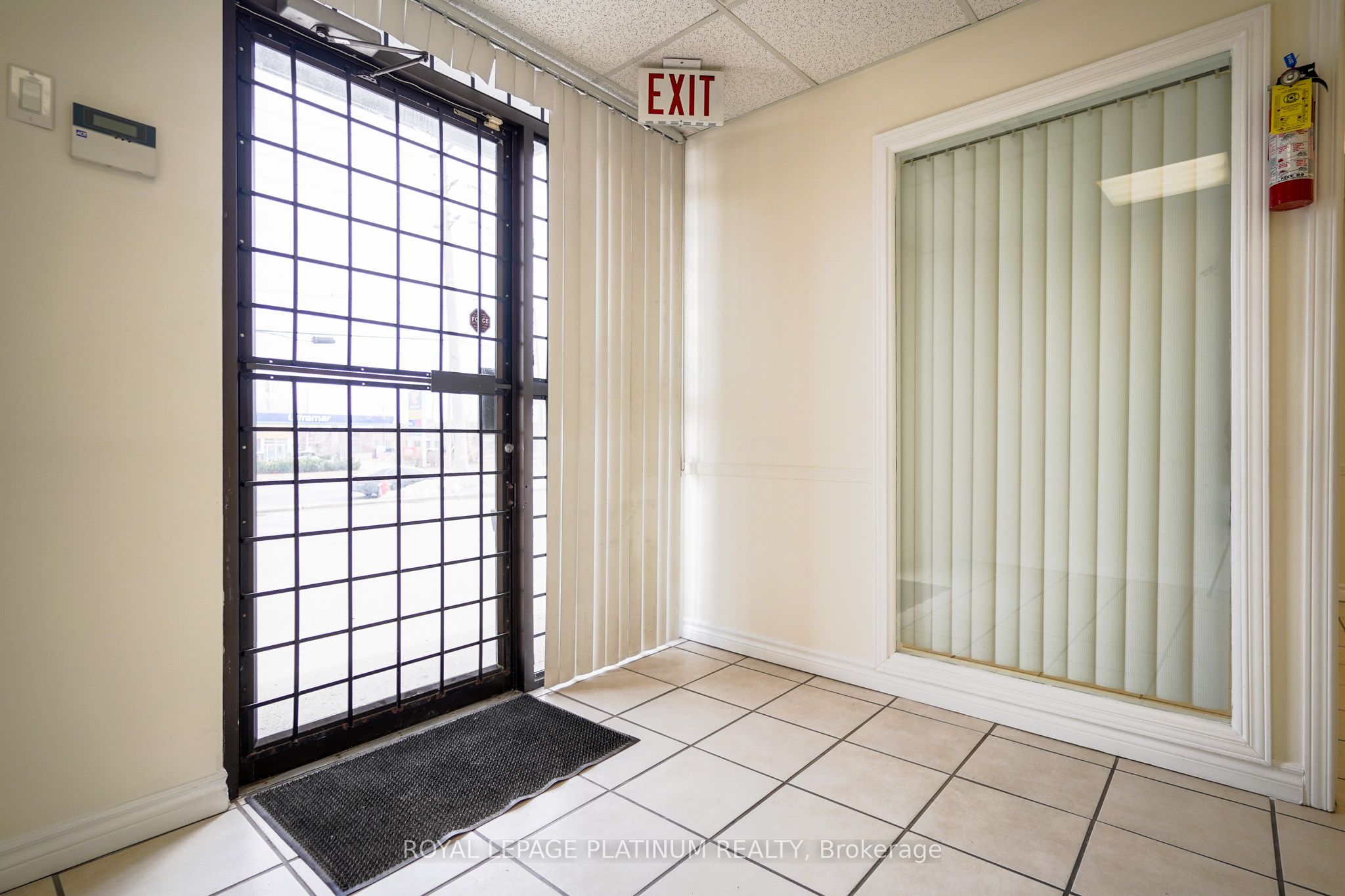#36 - 6033 Shawson Drive Property Photo 2