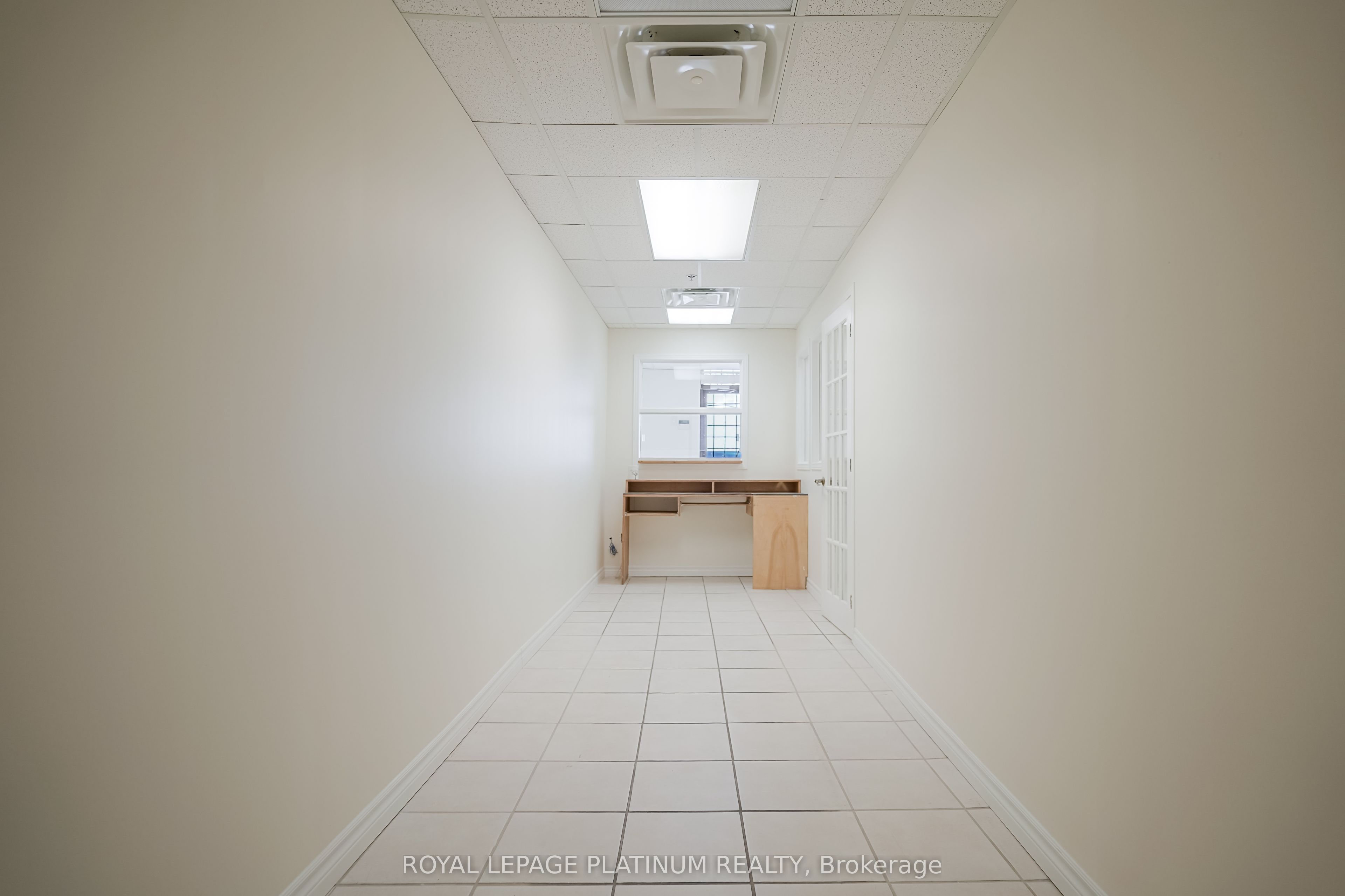#36 - 6033 Shawson Drive Property Photo 13