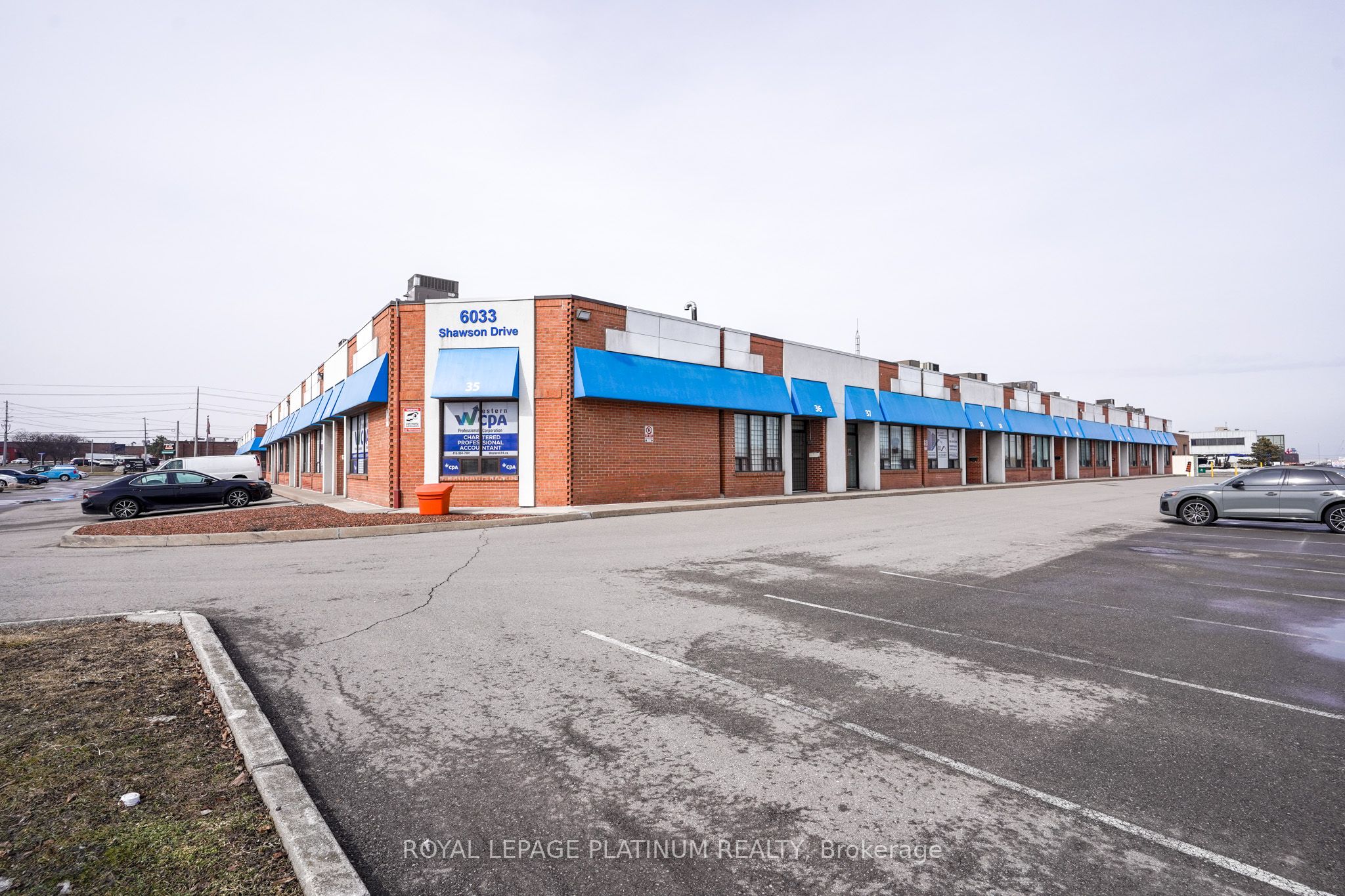 #36 - 6033 Shawson Drive Property Photo 19