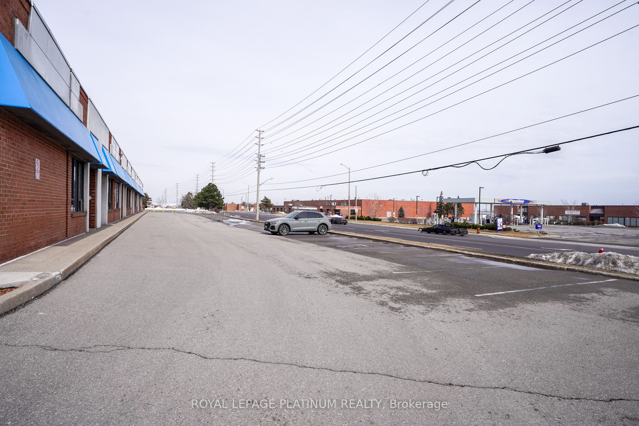 #36 - 6033 Shawson Drive Property Photo 20