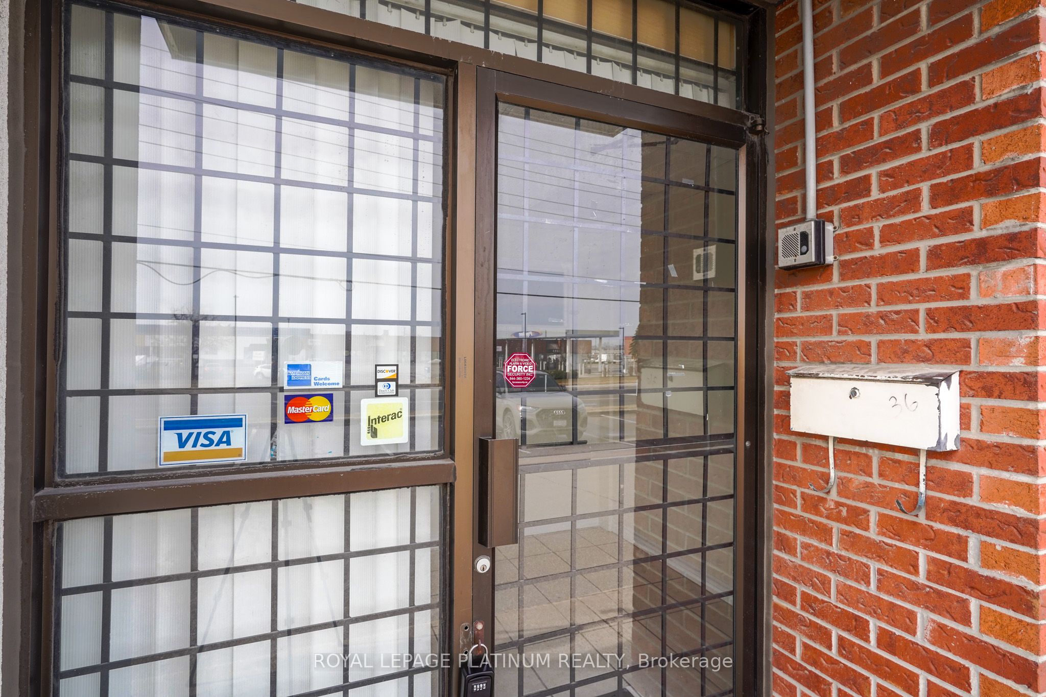 #36 - 6033 Shawson Drive Property Photo 21
