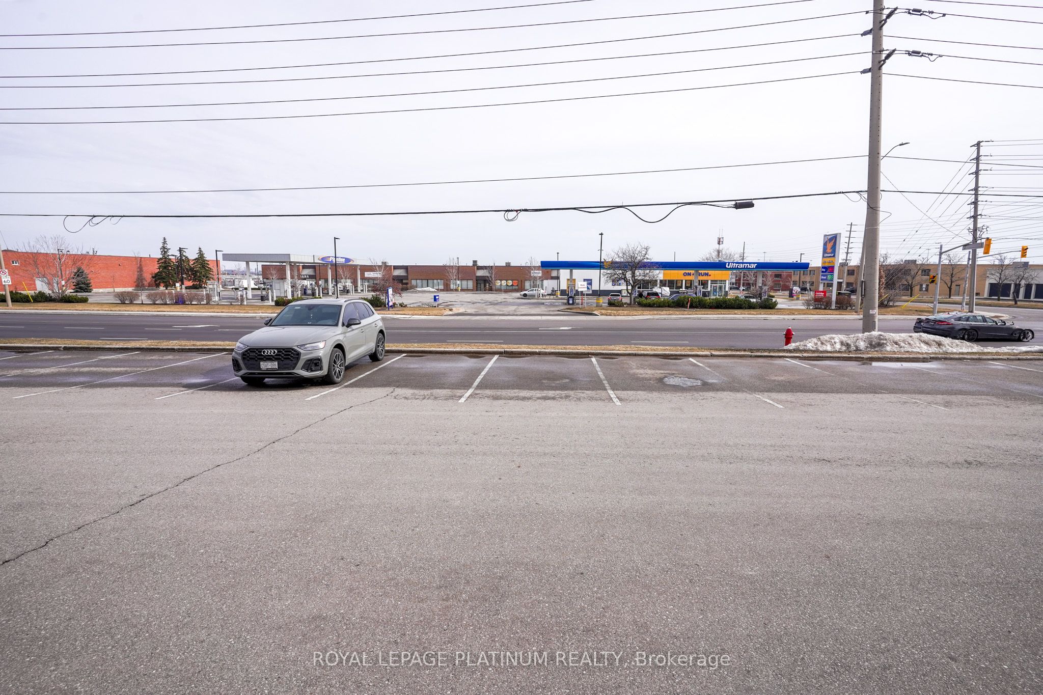 #36 - 6033 Shawson Drive Property Photo 22