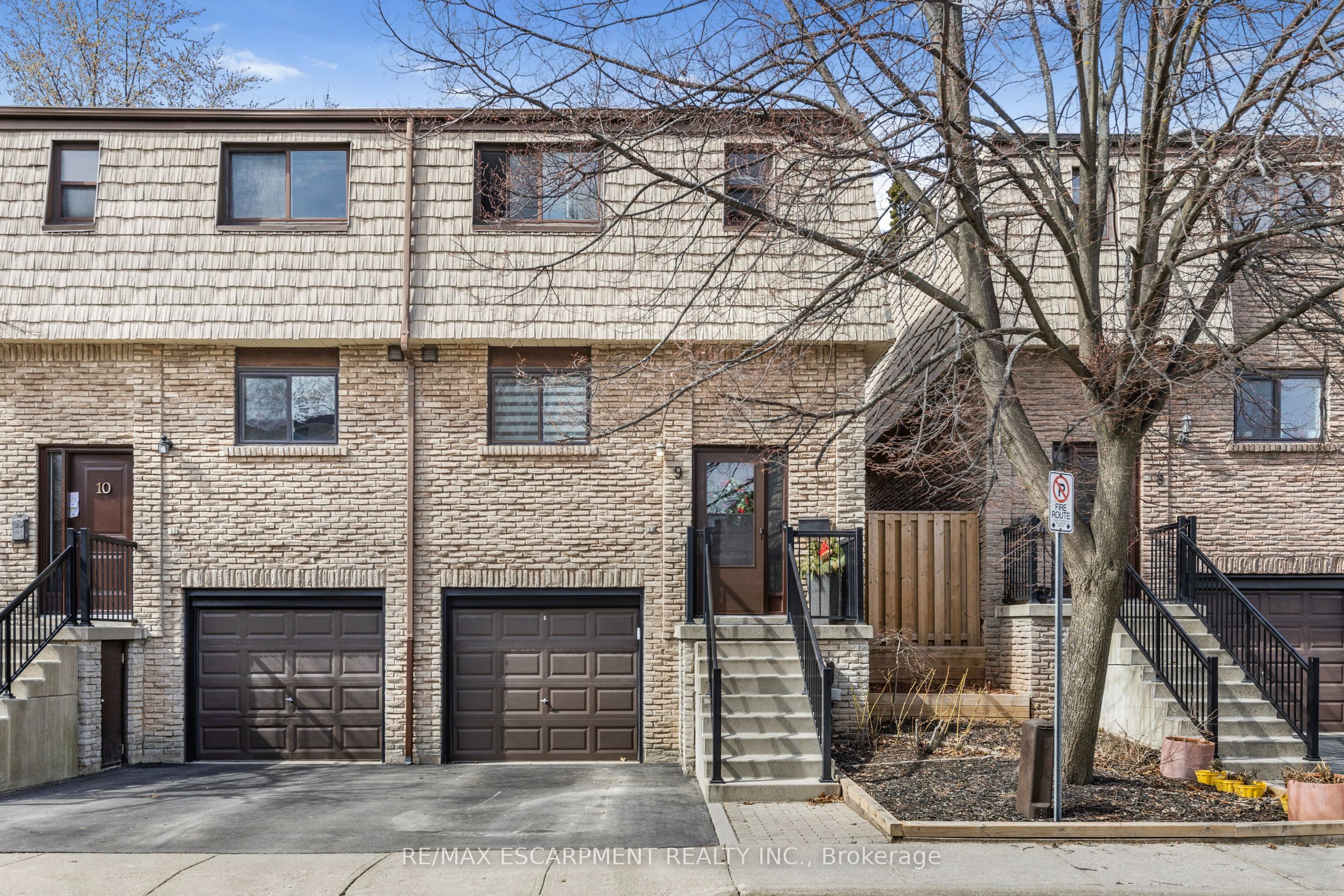 1532 6 Line Property Photo