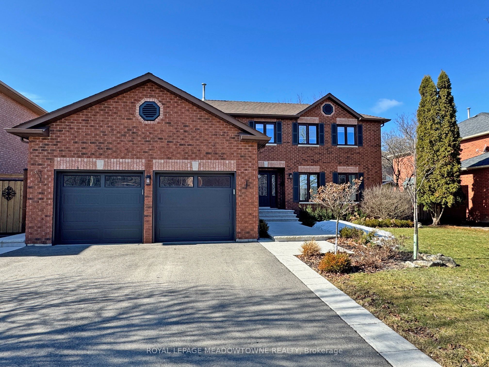 72 Craig Cres Property Photo