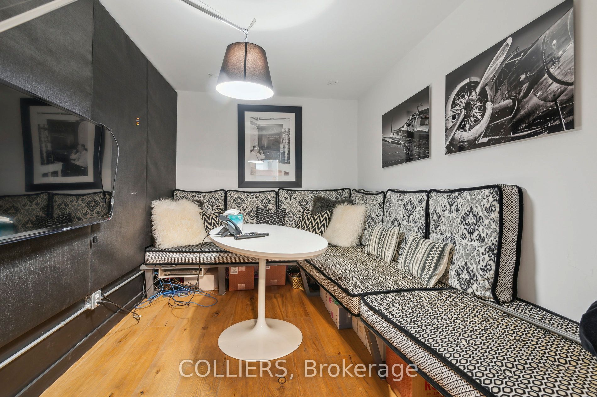 421 Roncesvalles Avenue Property Photo 9