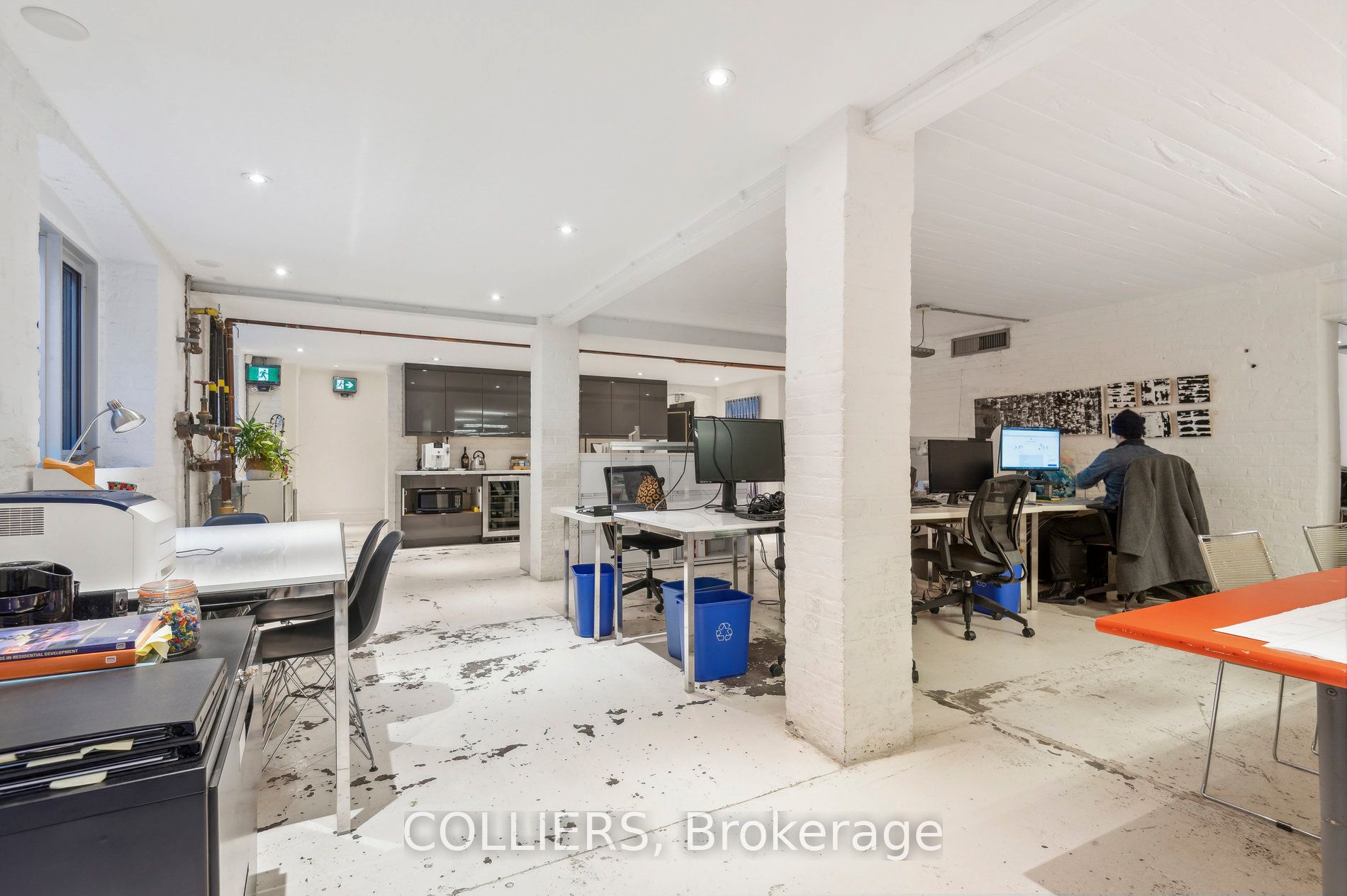 421 Roncesvalles Avenue Property Photo 13