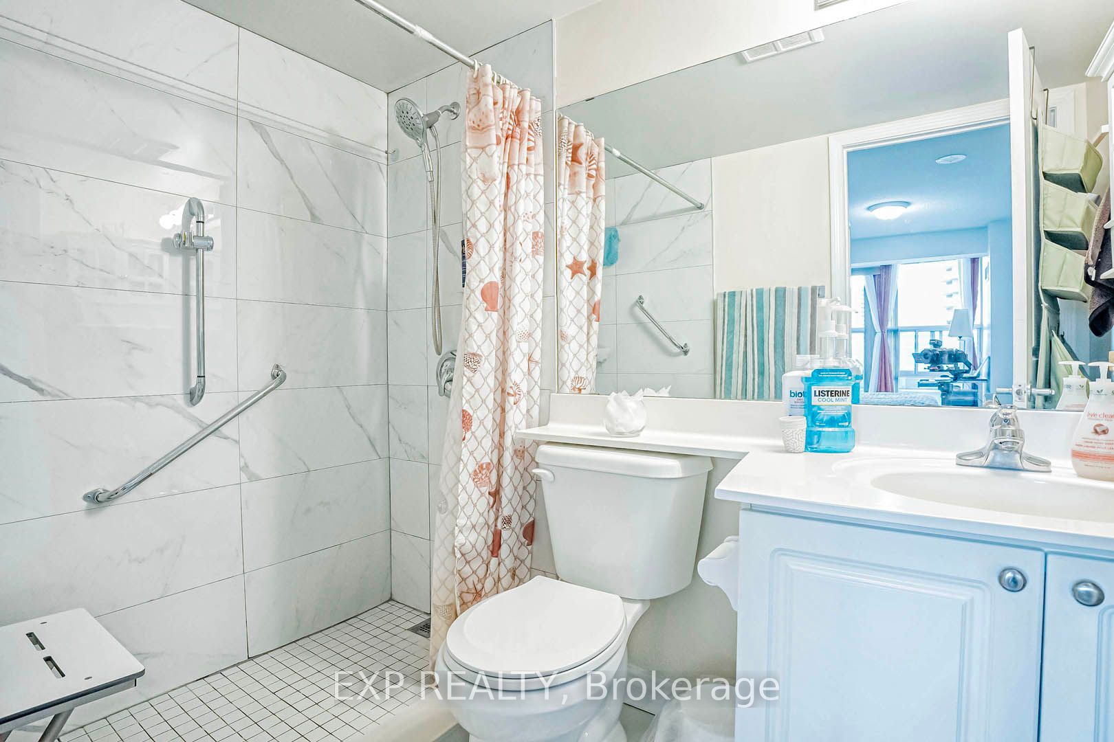 33 Elm Drive W 310 Property Photo 15