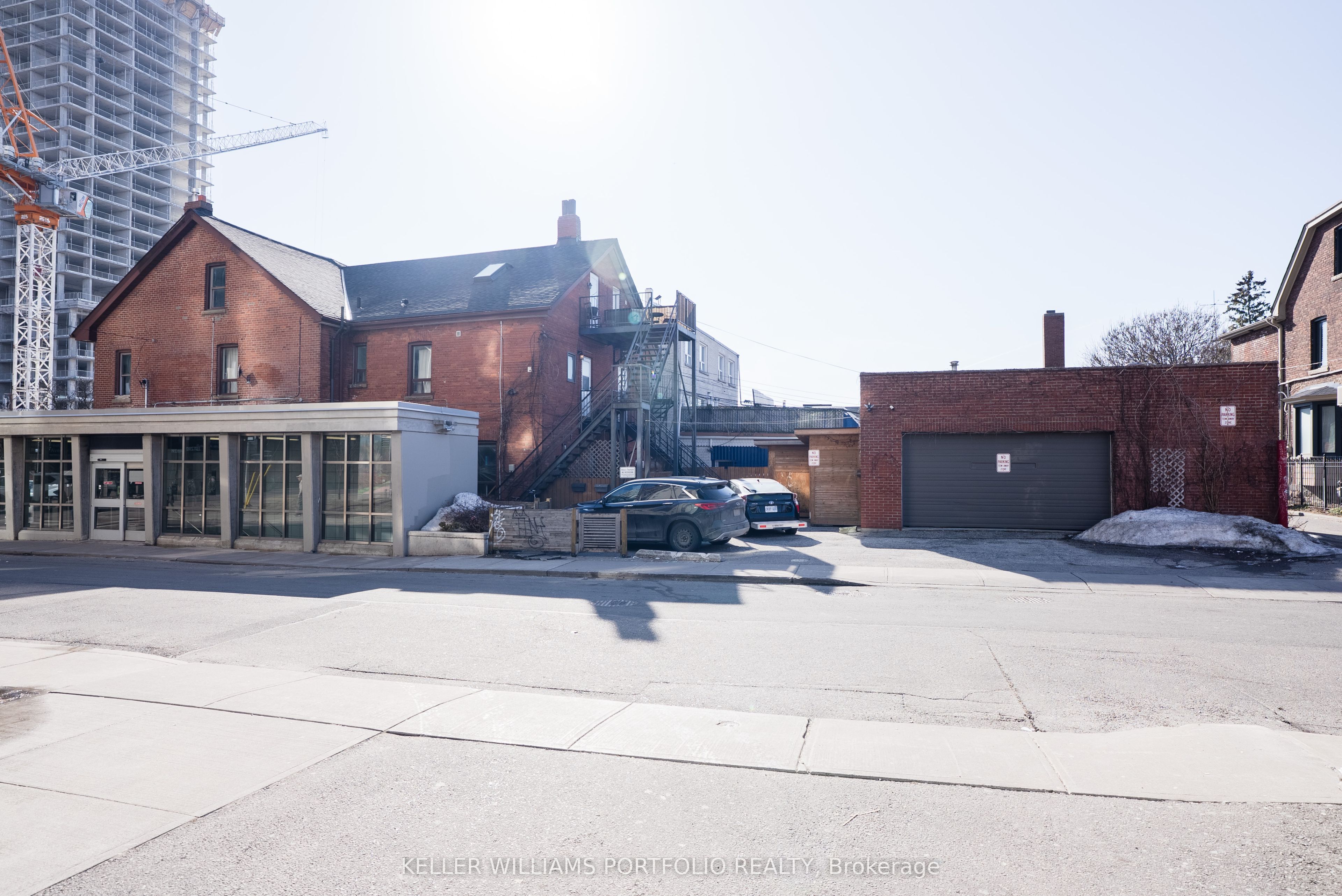 1156 Bloor Street Property Photo 2