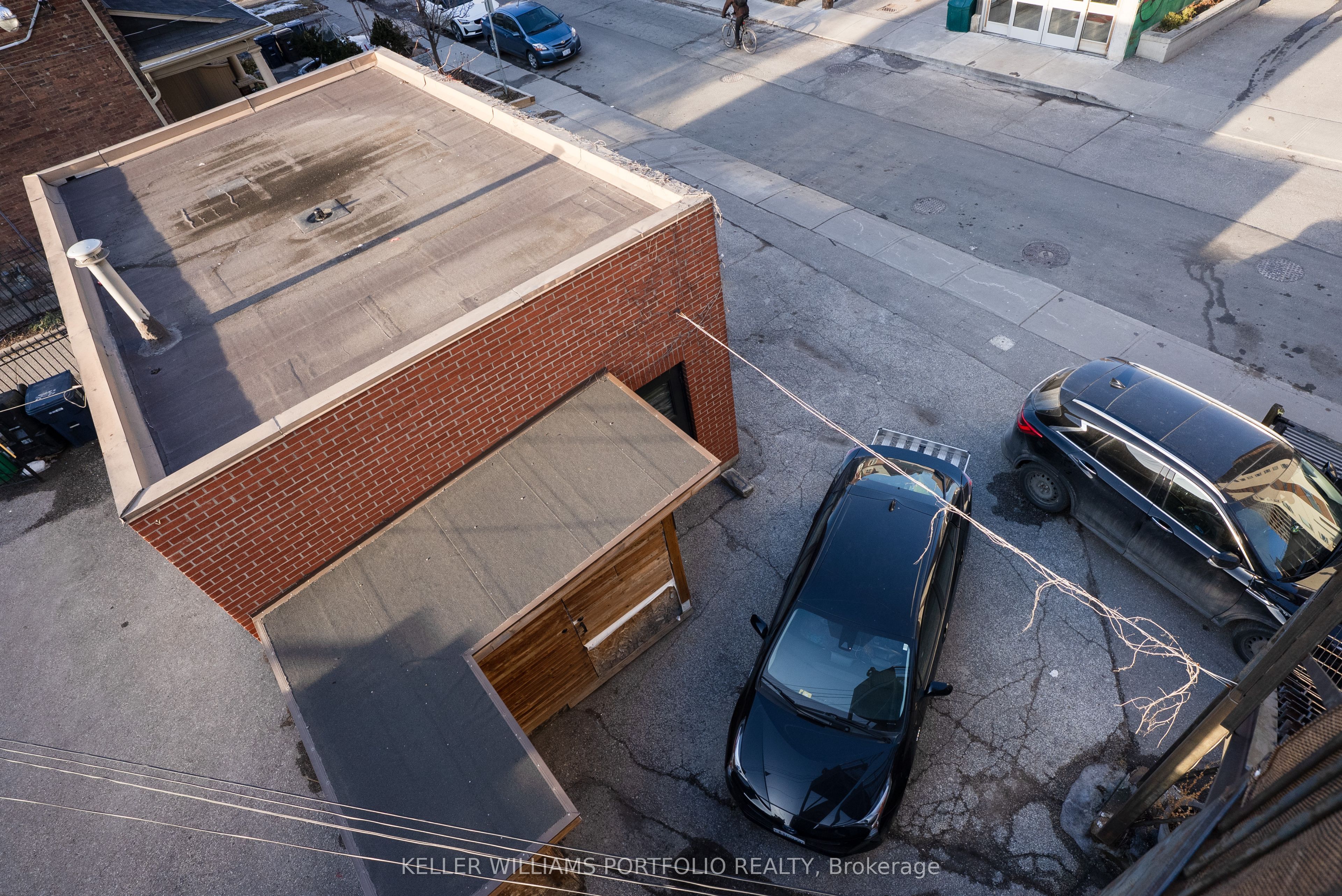 1156 Bloor Street Property Photo 6