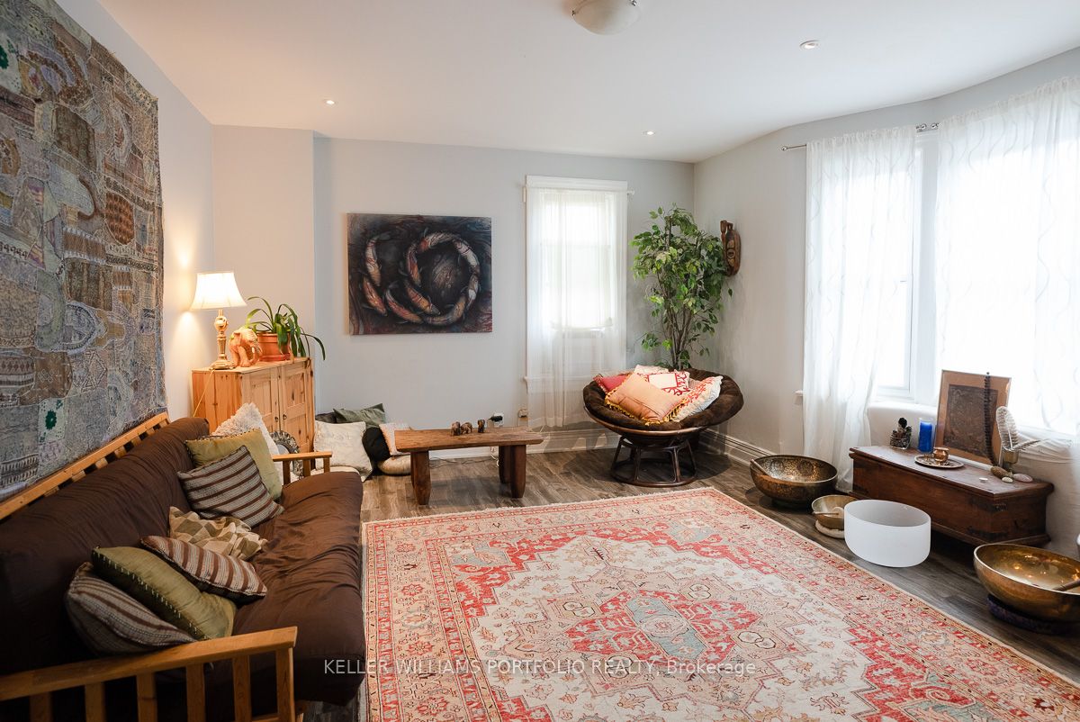 1156 Bloor Street Property Photo 14