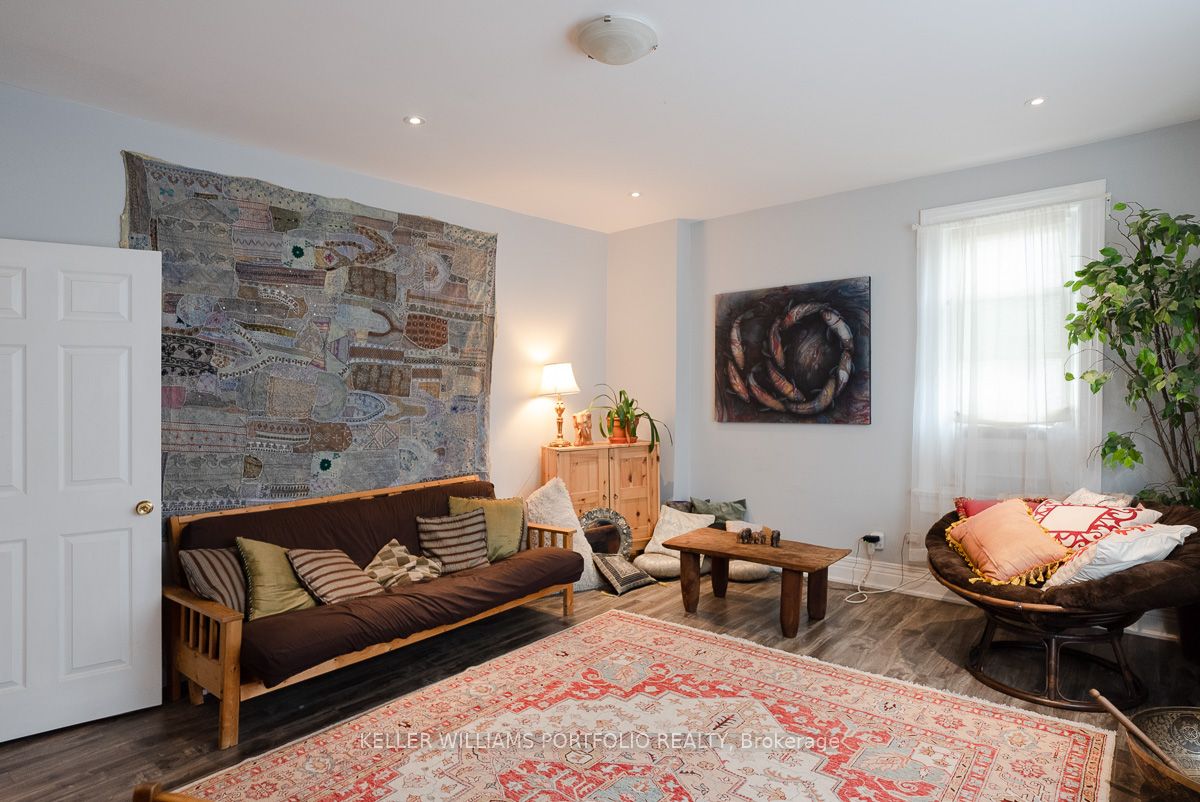 1156 Bloor Street Property Photo 17