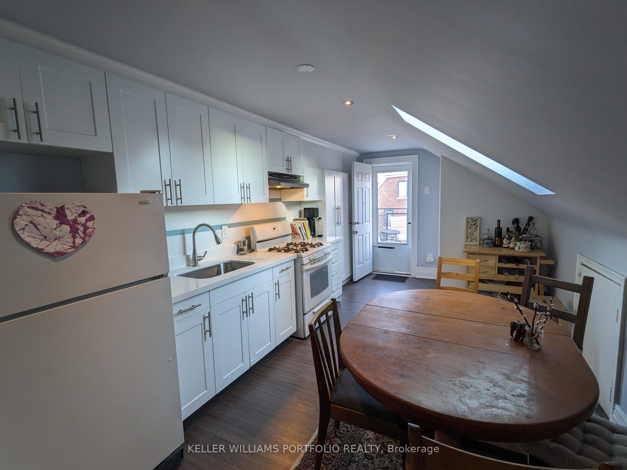 1156 Bloor Street Property Photo 29
