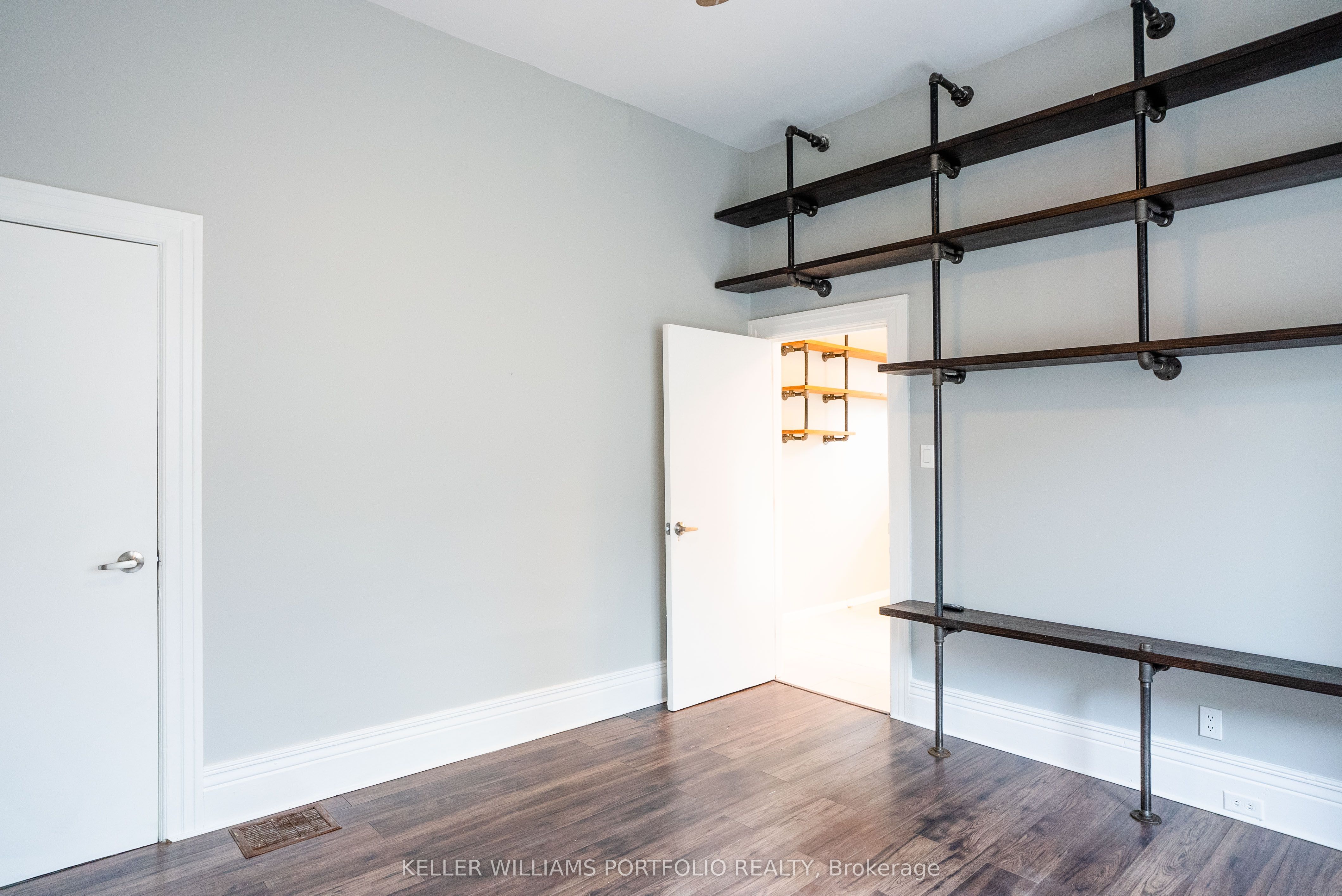 1156 Bloor Street Property Photo 37