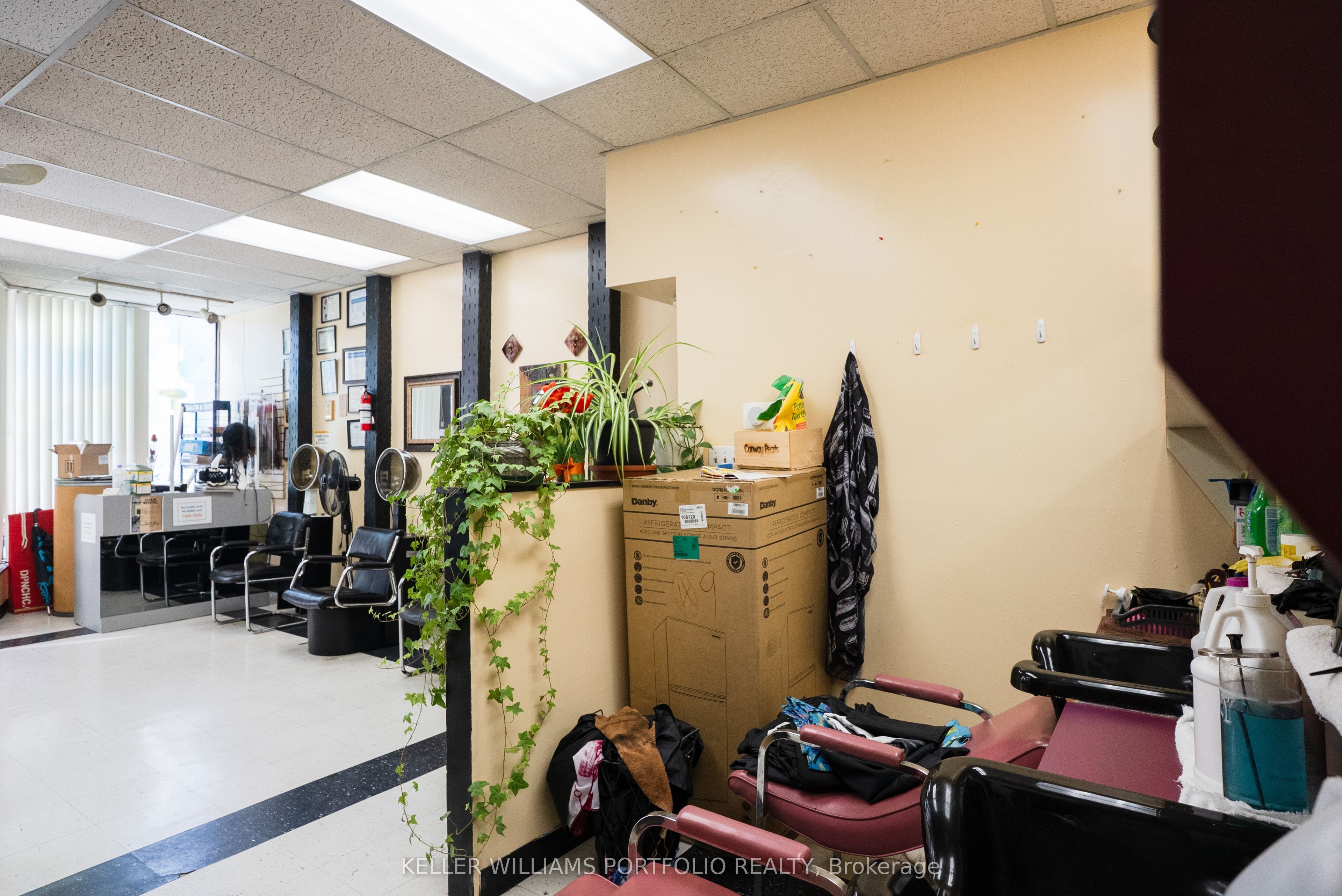1156 Bloor Street Property Photo 47