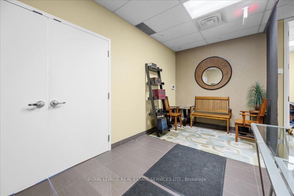 414 North Service Road E 200 Property Photo 8