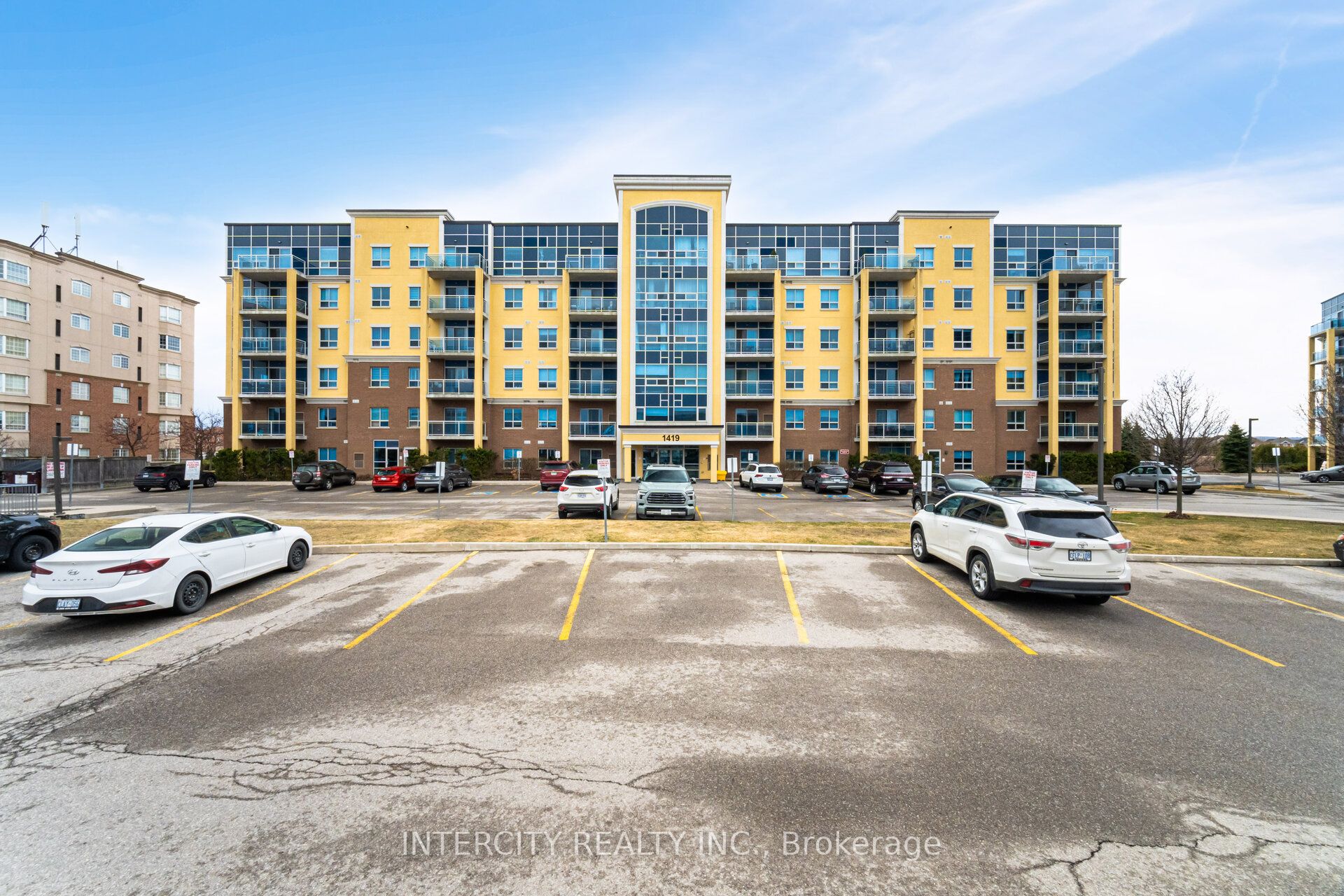#214 - 1419 Costigan Road Property Photo