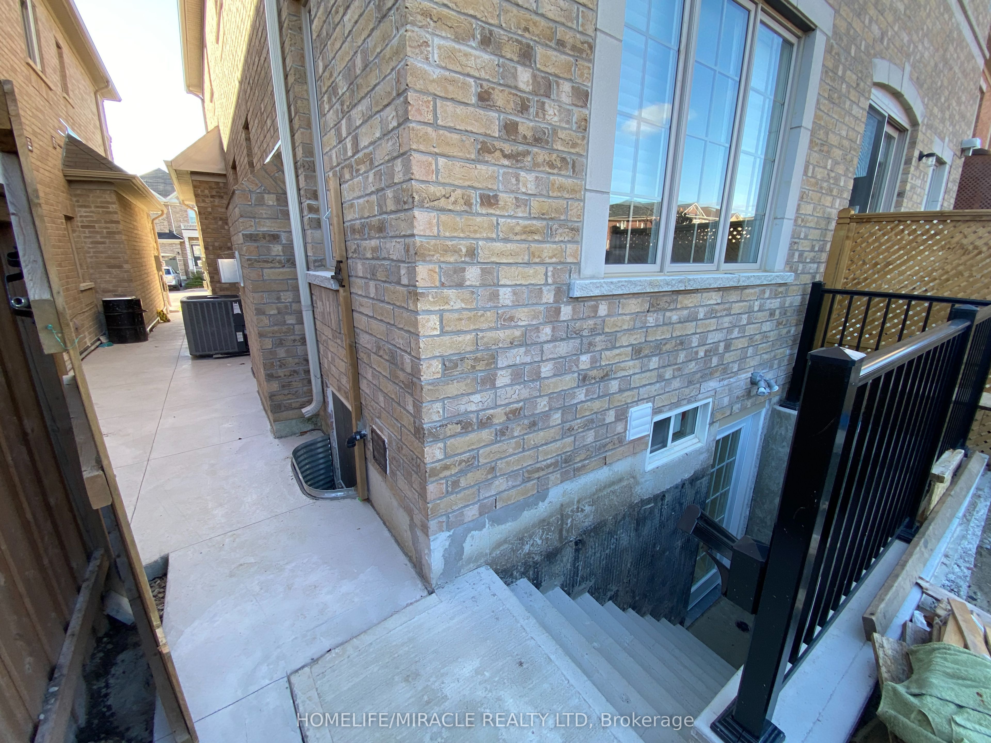 15 Fieldstone Lane Ave Property Photo 38