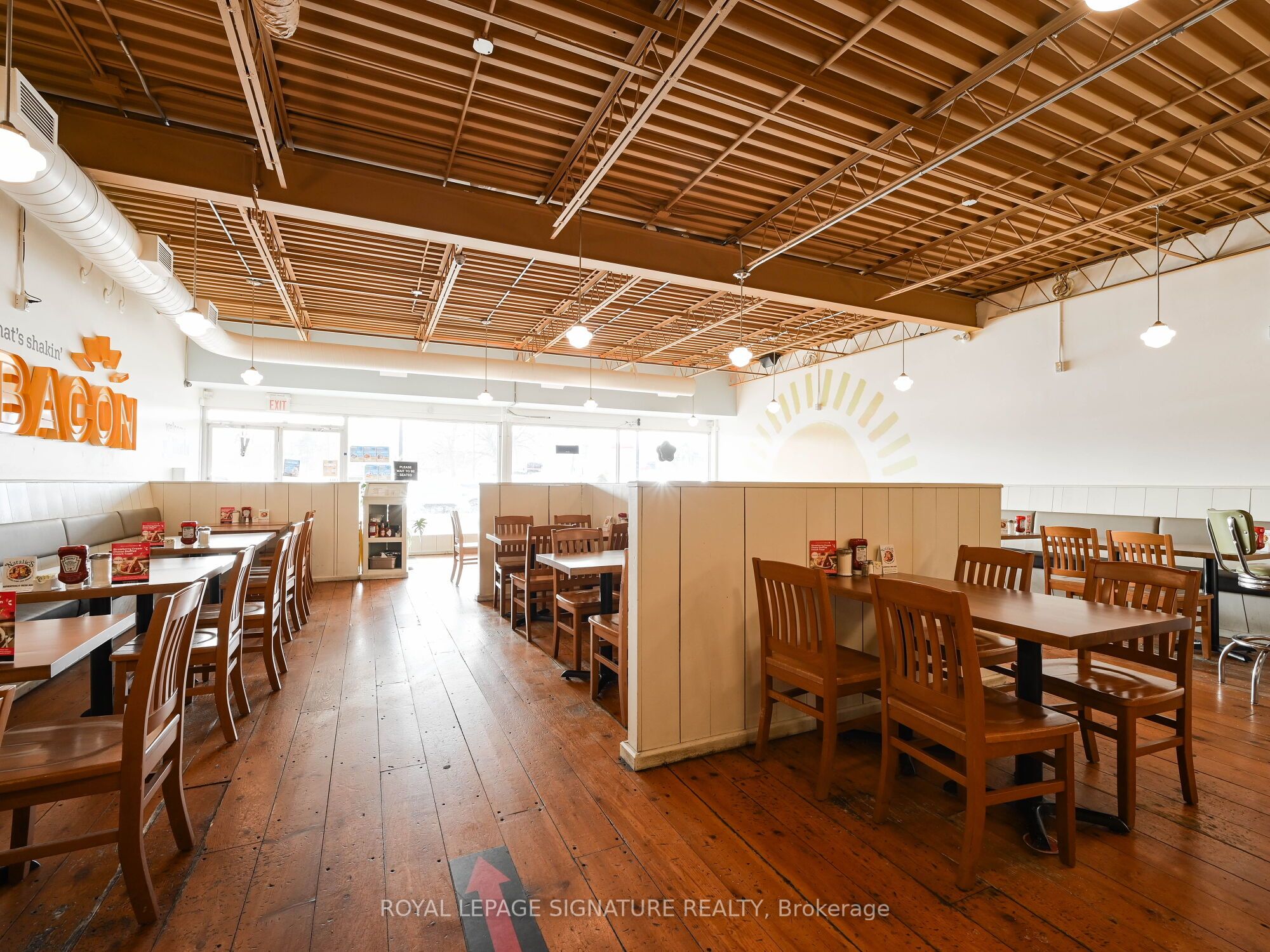 #10a - 1375 Southdown Road Property Photo 12
