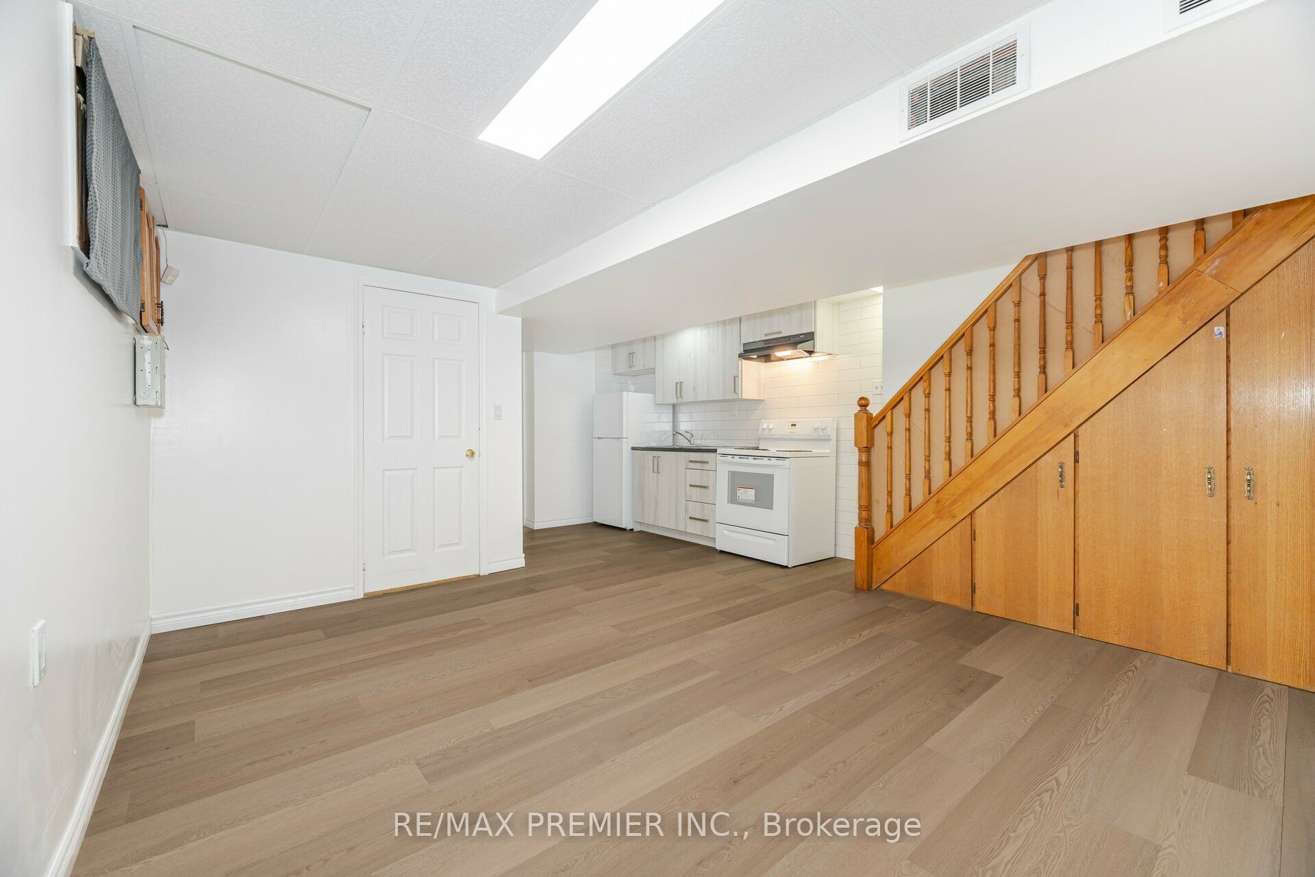 213 Symington Avenue Property Photo 32