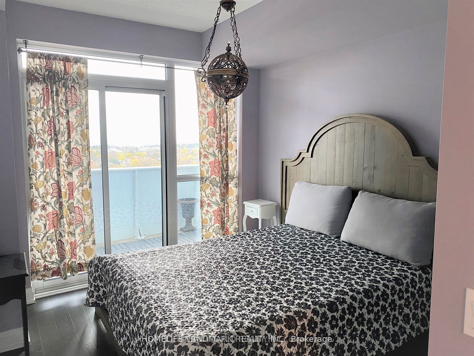 #1408 - 65 Speers Road Property Photo 8