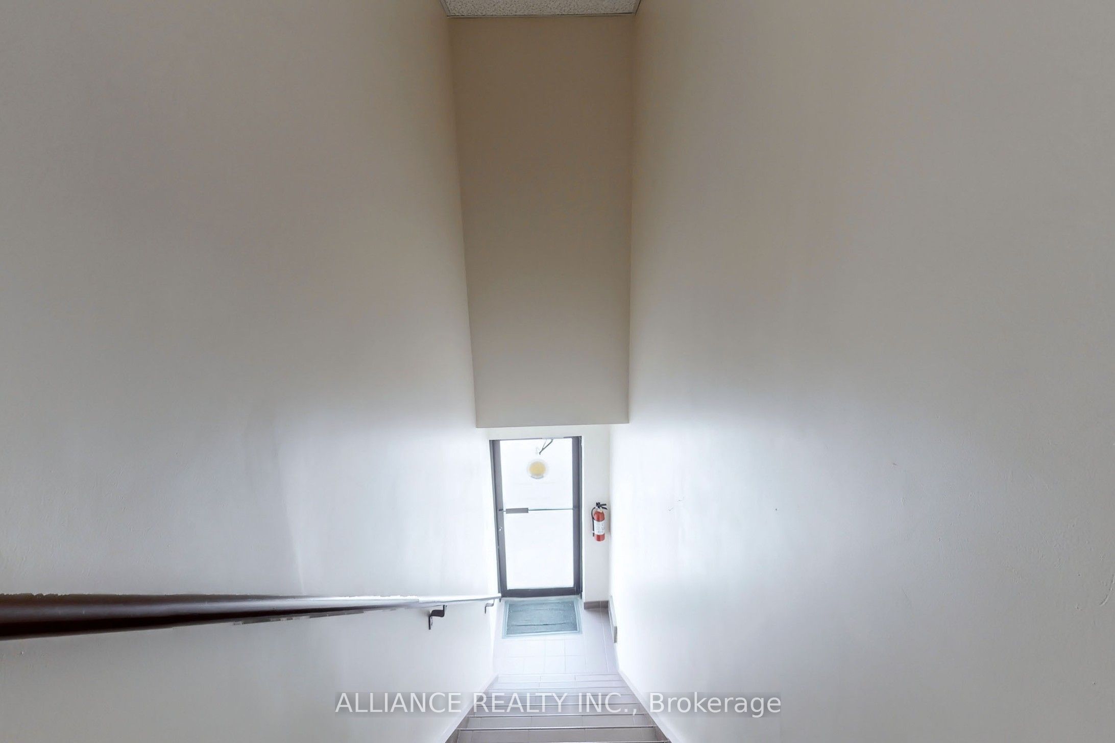 #4 - 365 Watline Avenue Property Photo 25
