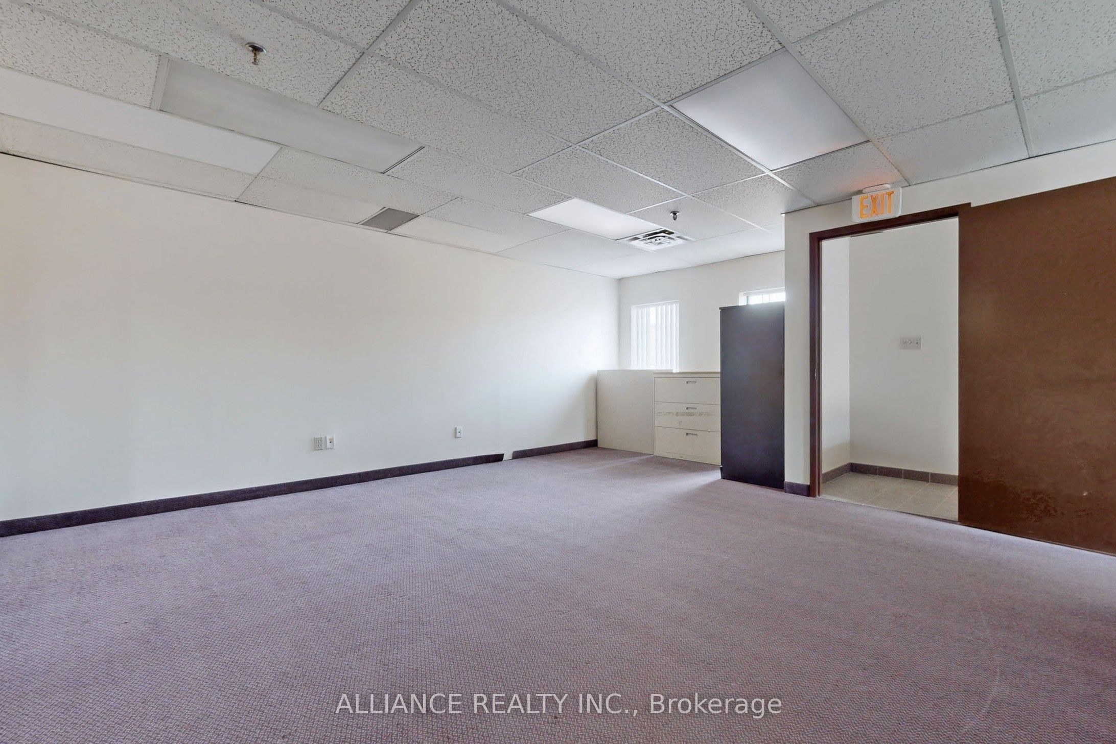 #2nd Floor - 365 Watline Avenue Property Photo 10