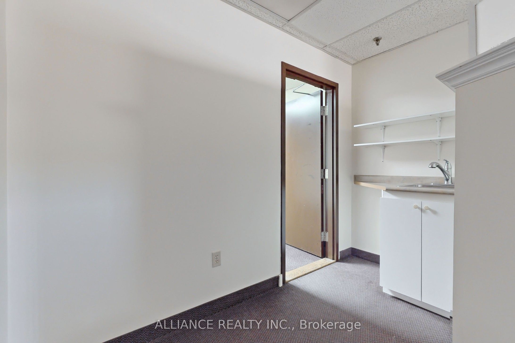 #2nd Floor - 365 Watline Avenue Property Photo 15