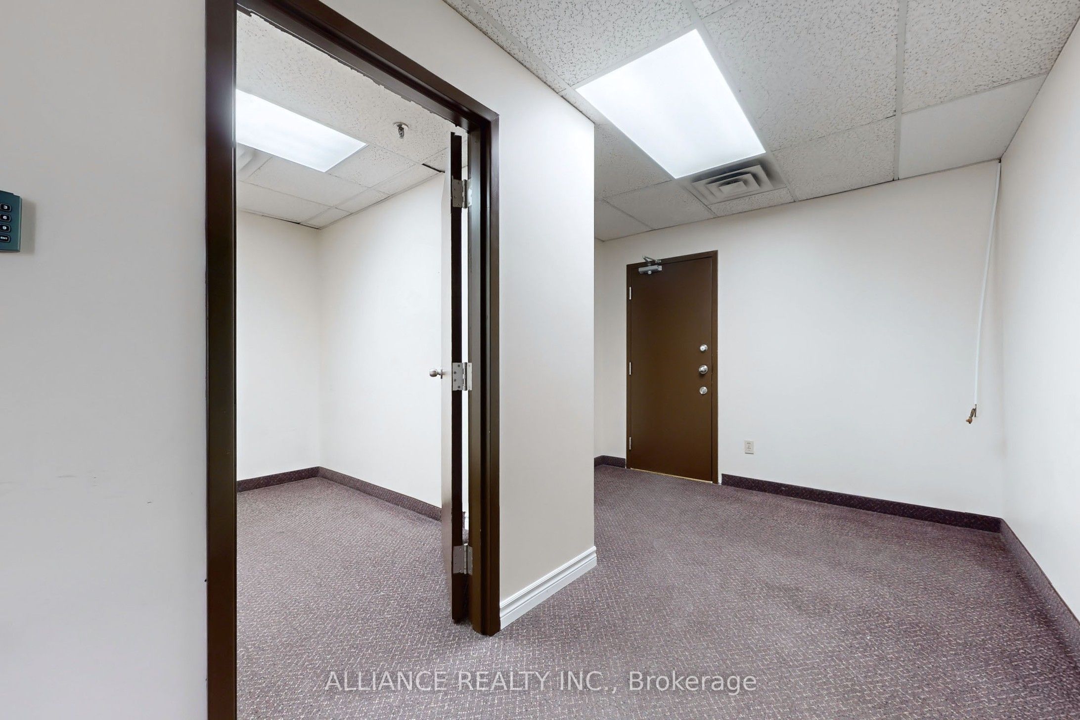 #2nd Floor - 365 Watline Avenue Property Photo 23
