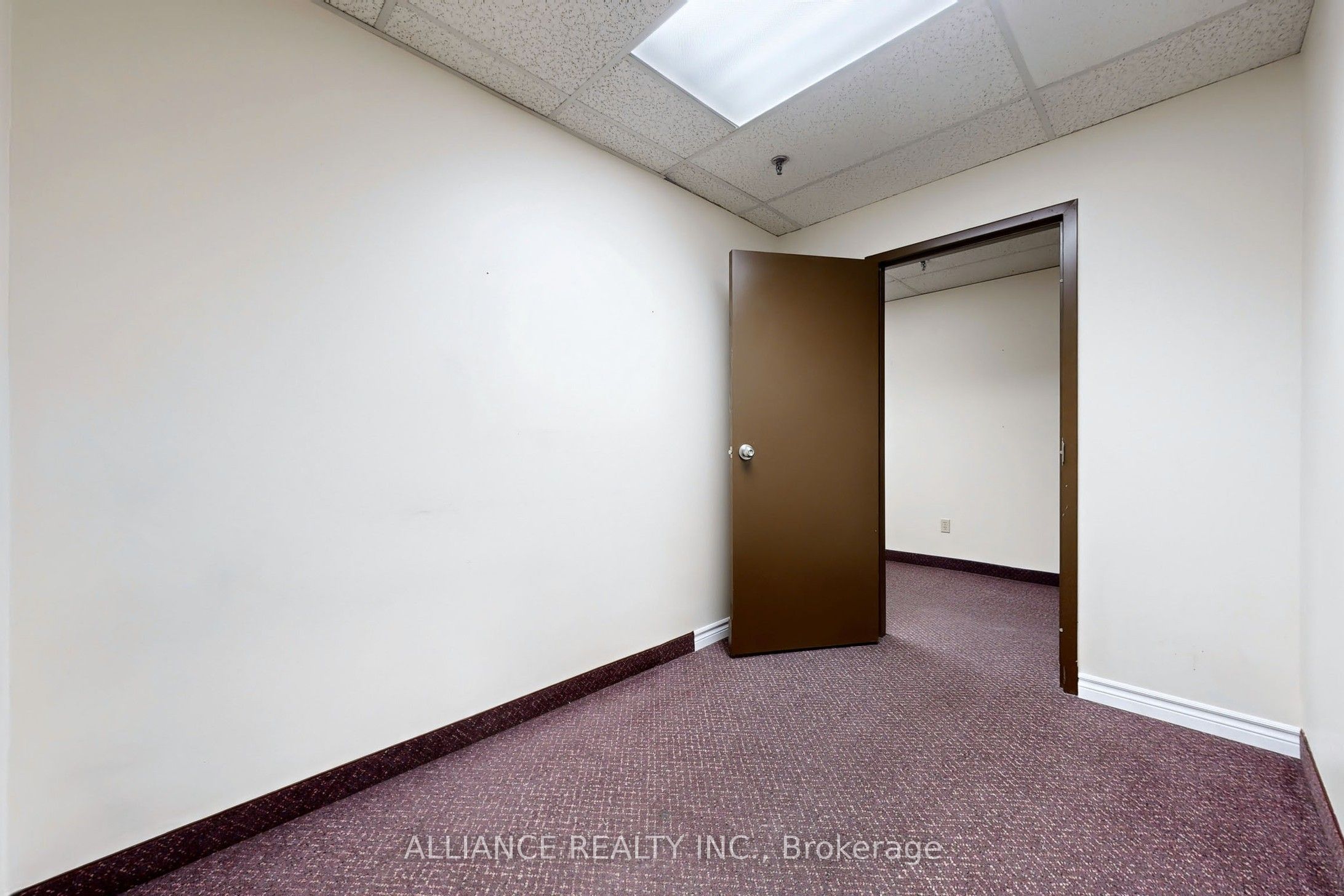 #2nd Floor - 365 Watline Avenue Property Photo 24