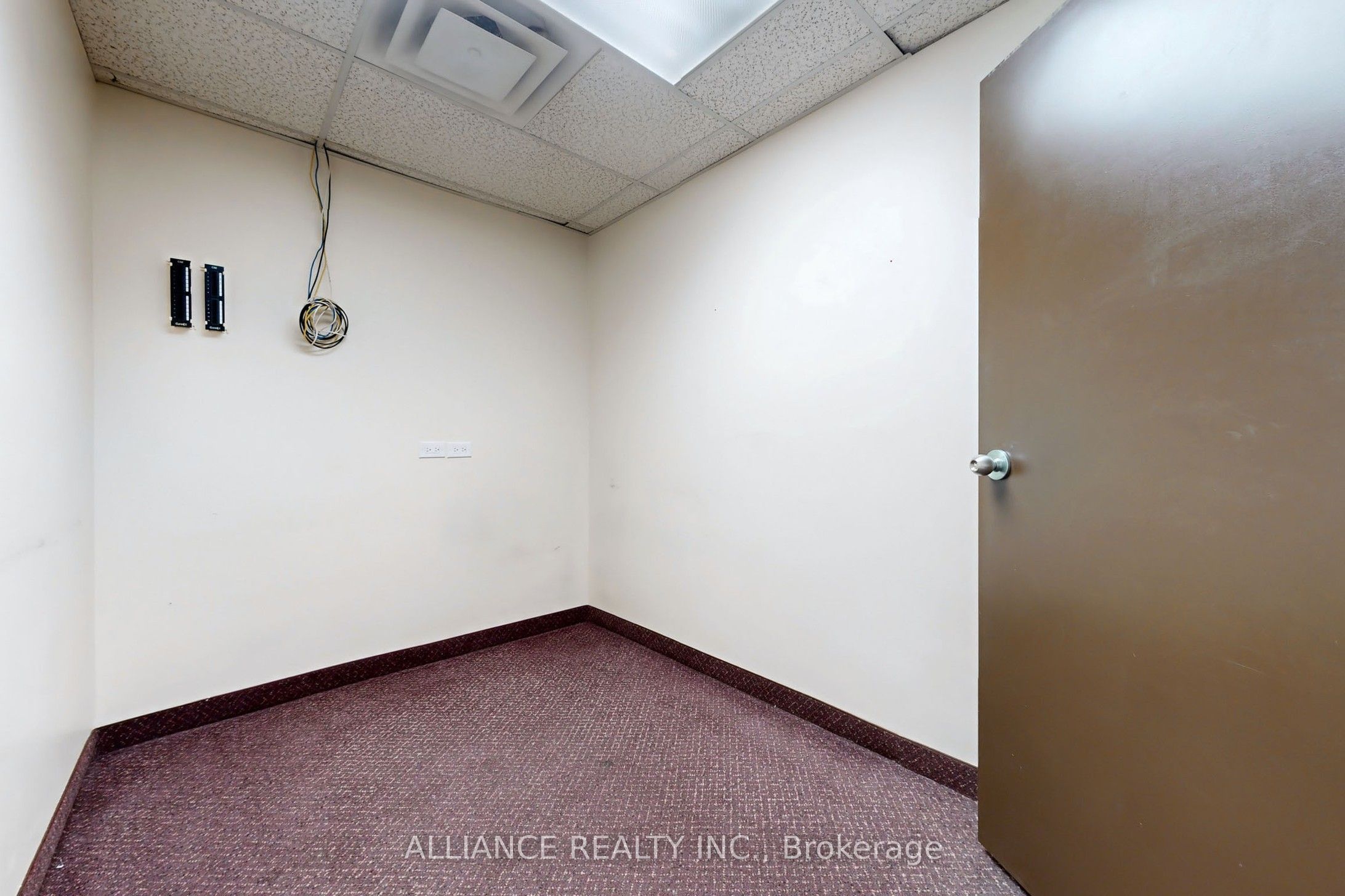 #2nd Floor - 365 Watline Avenue Property Photo 26