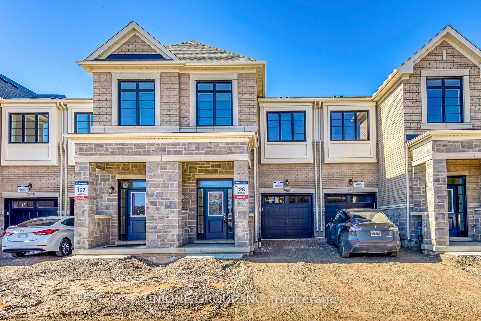 3066 Harvard Gardens Property Photo