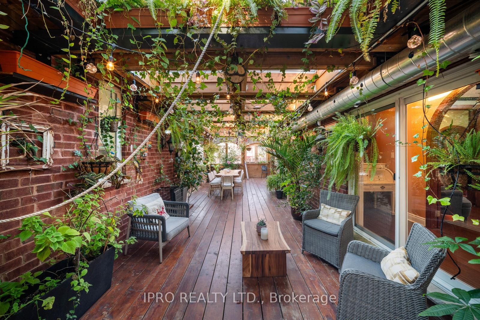 17 Hardwick Court Property Photo 20