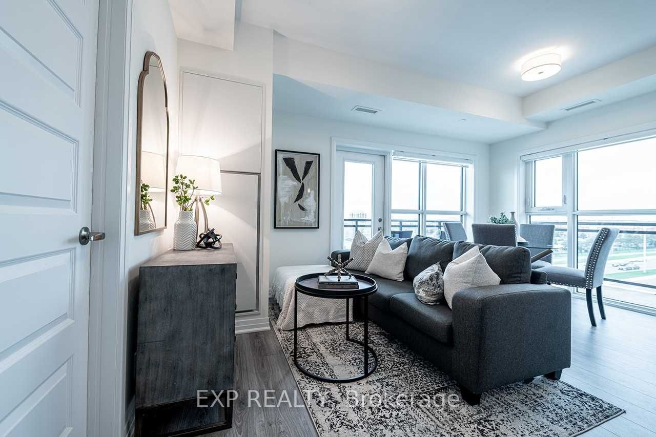 #422 - 128 Grovewood Common Street Property Photo 8