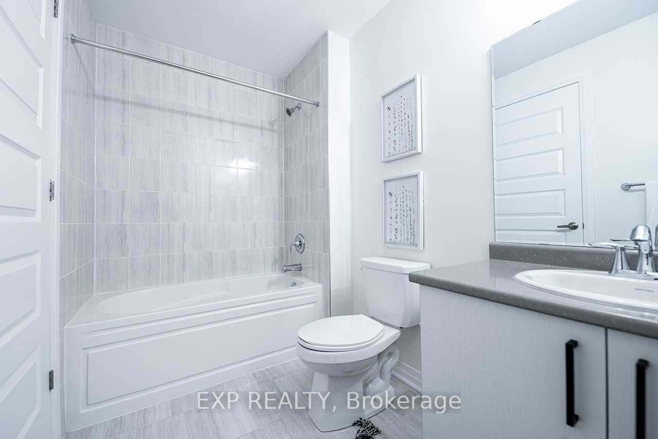 #422 - 128 Grovewood Common Street Property Photo 13